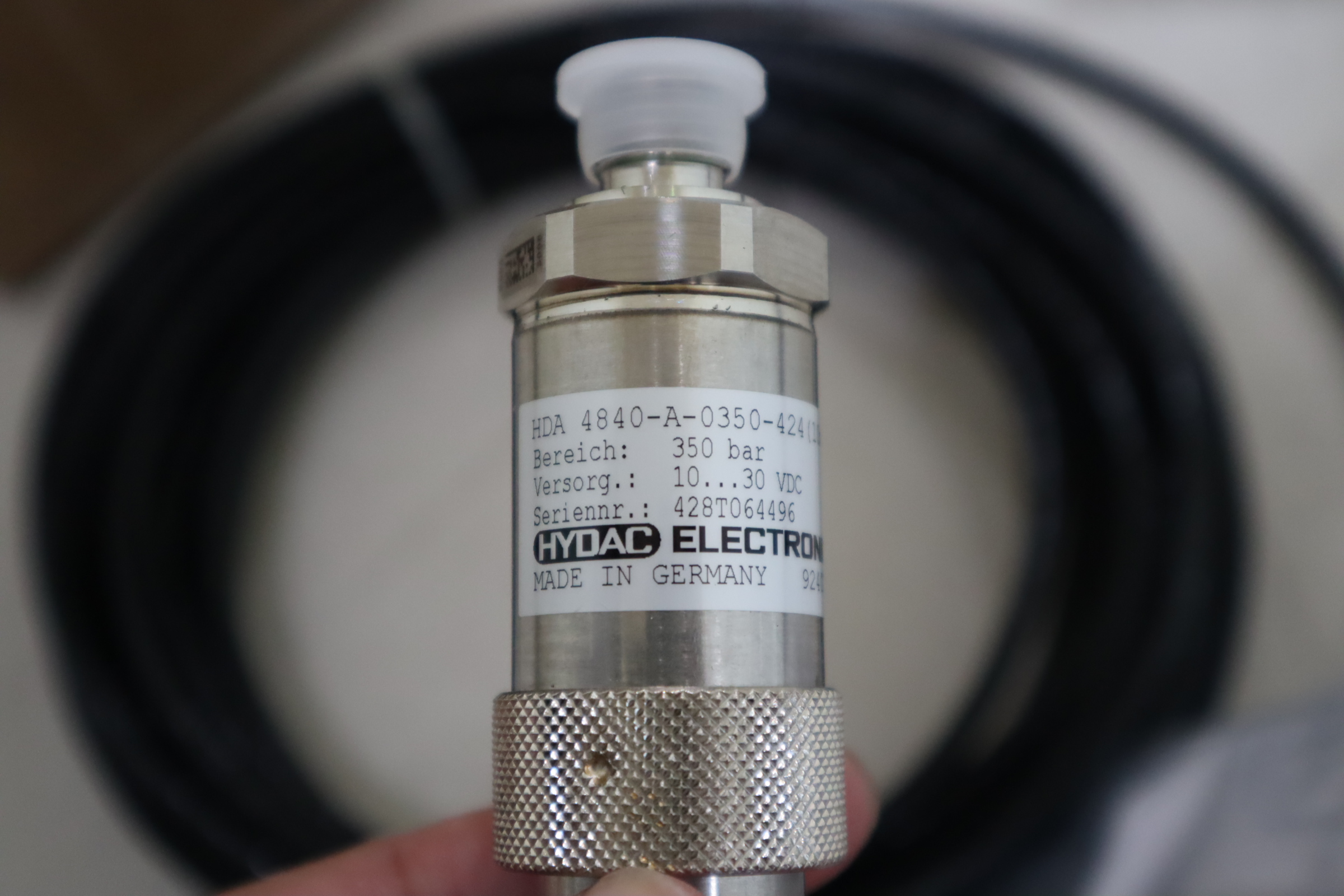 HDA4840-A-0350-42410m 924076 贺德克HYDAC压力温度传感器