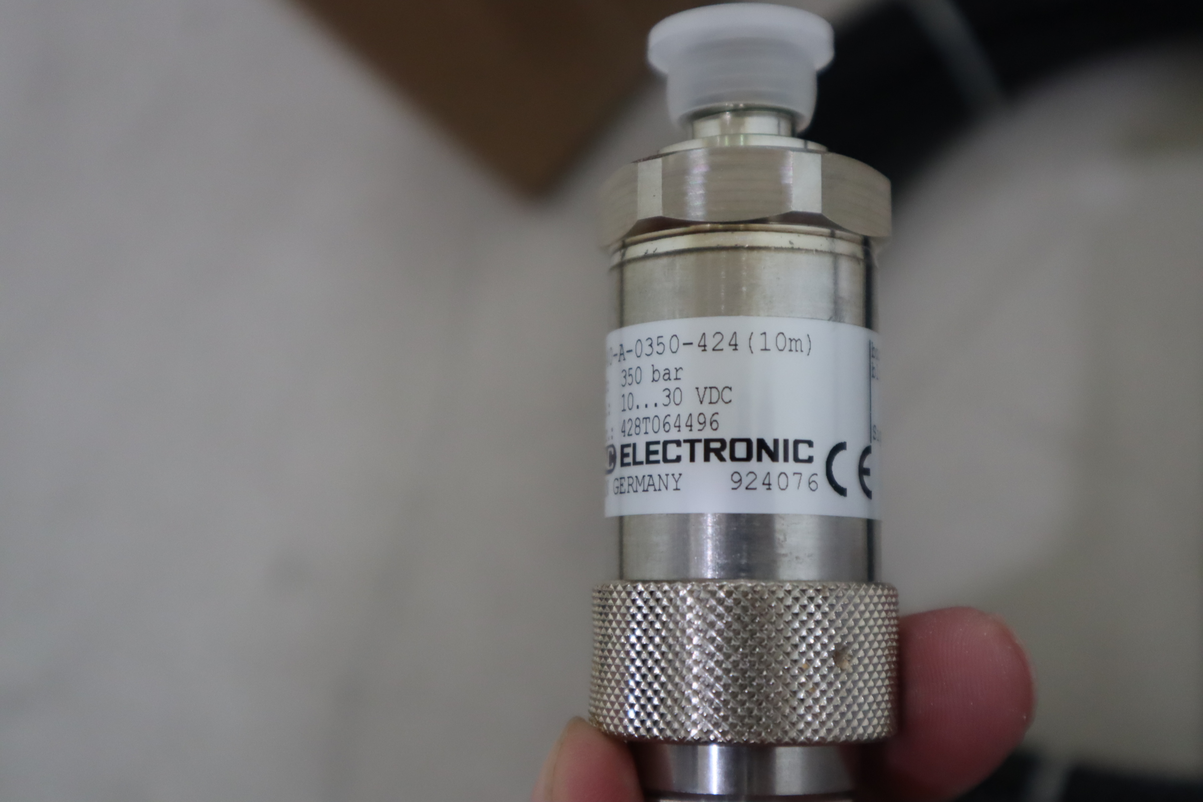 HDA4840-A-0350-42410m 924076 贺德克HYDAC压力温度传感器