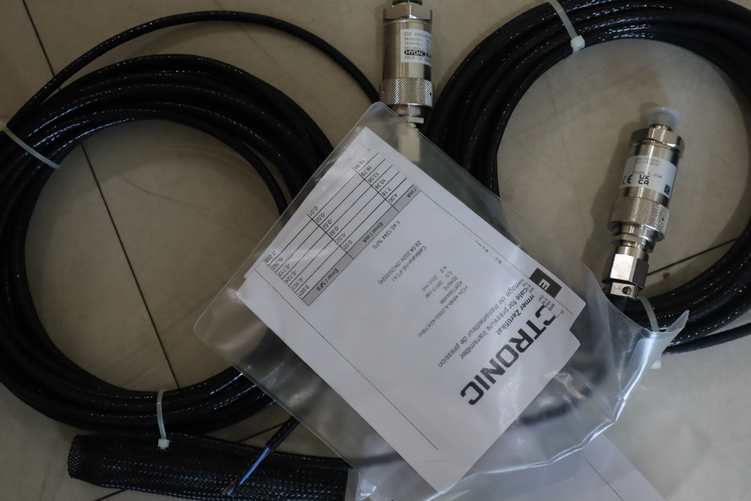 HDA4840-A-0350-42410m 924076 贺德克HYDAC压力温度传感器