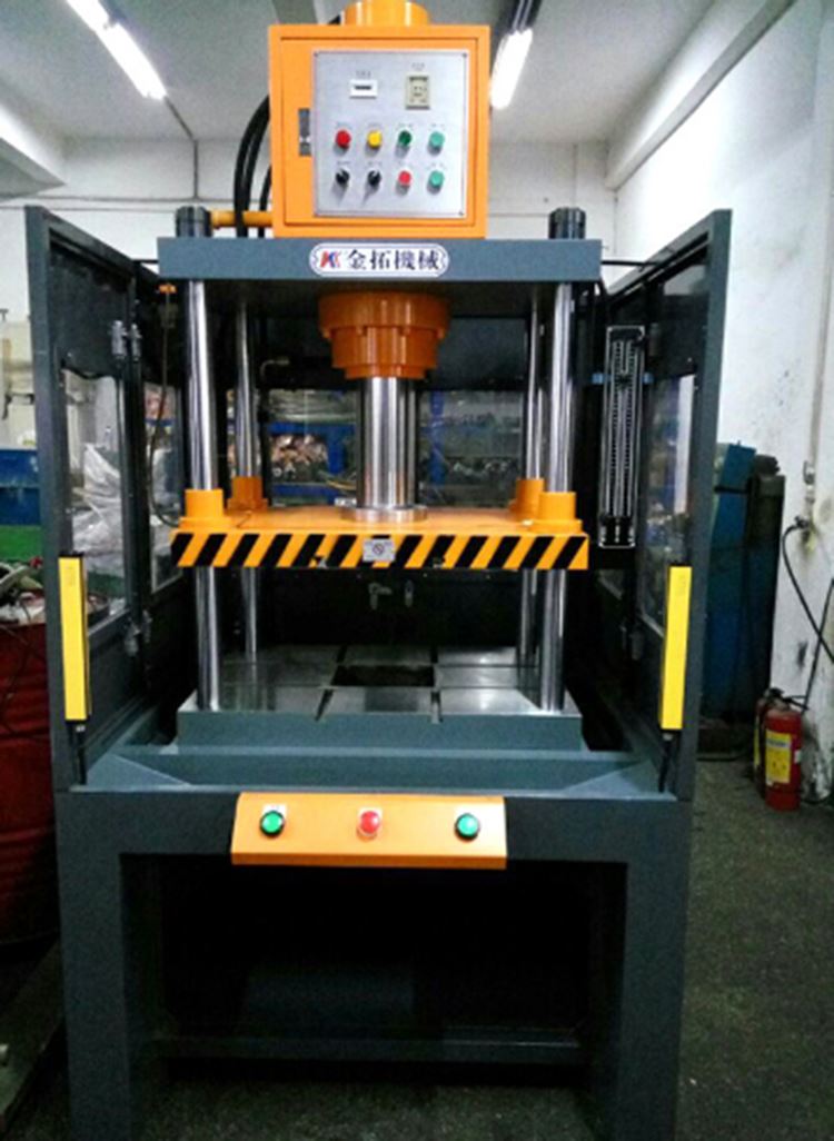 绍兴四柱快速数控液压机厂家提供友好人机界面监控且适用范围广