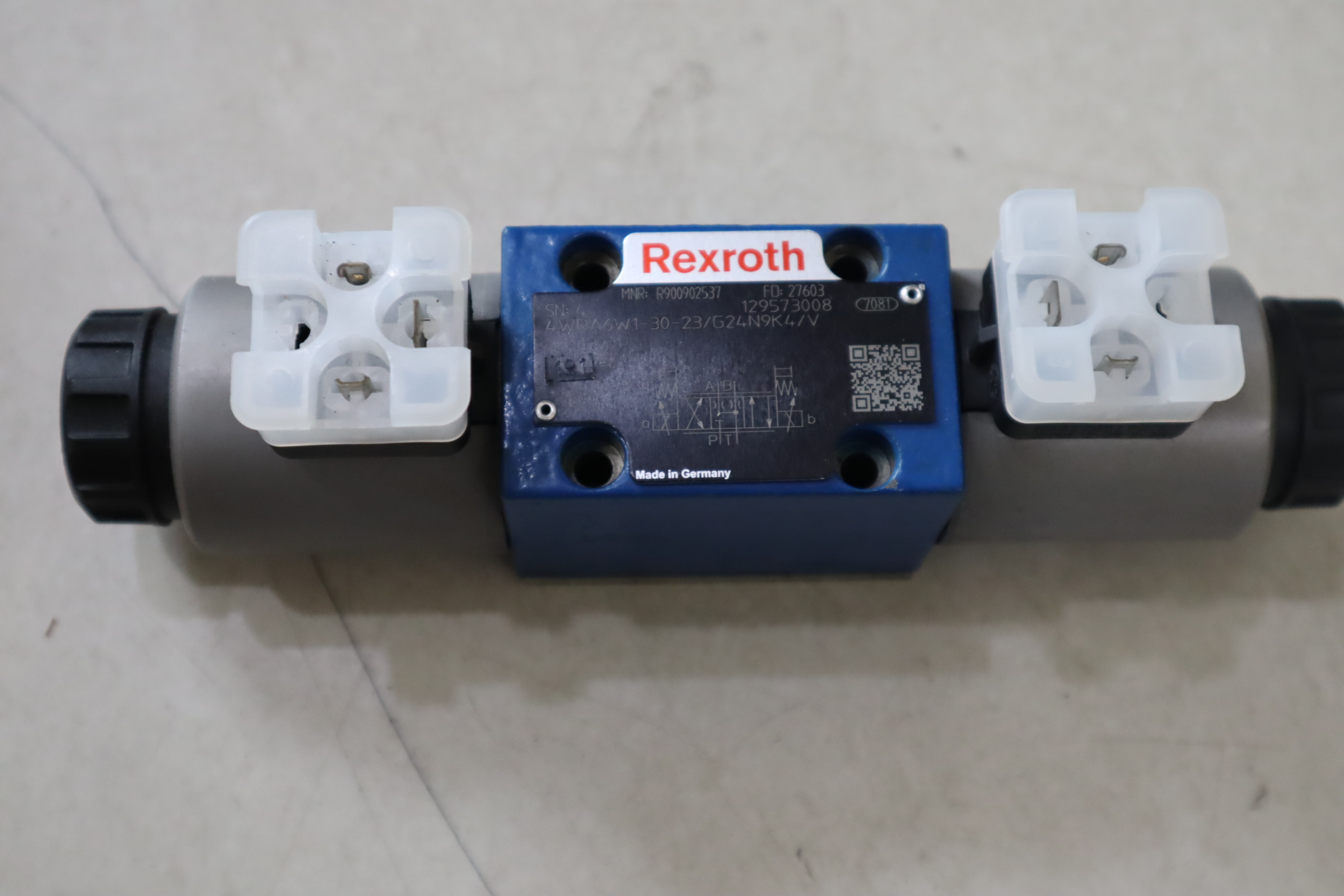 4WRA6W1-30-23/G24N9K4/V R900902537 德国力士乐REXROTH比例阀