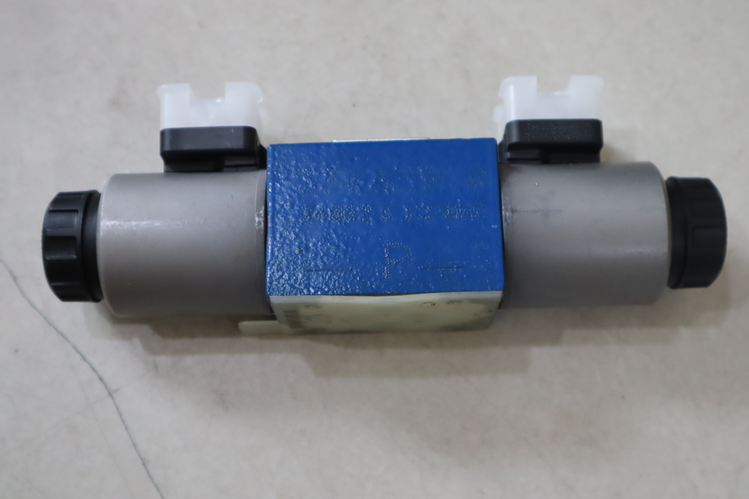 4WRA6W1-30-23/G24N9K4/V R900902537 德国力士乐REXROTH比例阀