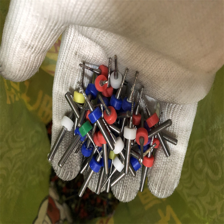 废旧钼丝回收 高价收购废硬质合金刀片 镍块 现款结算