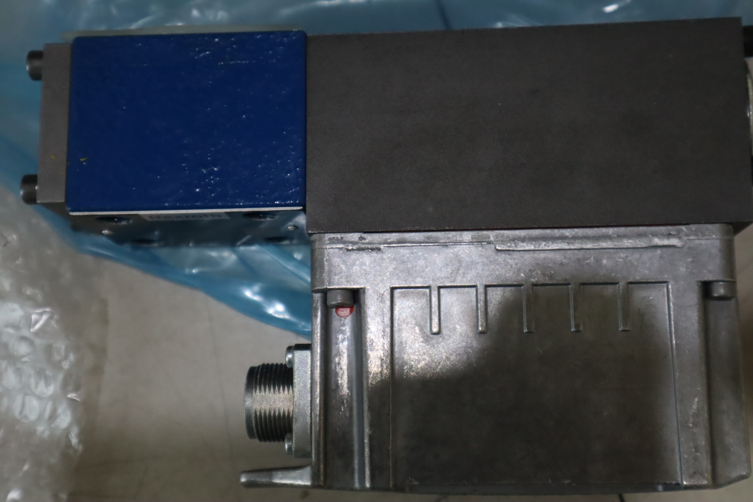 4WRPEH6C3B12L-31/M/24F1 R901382348 德国力士乐REXROTH比例阀