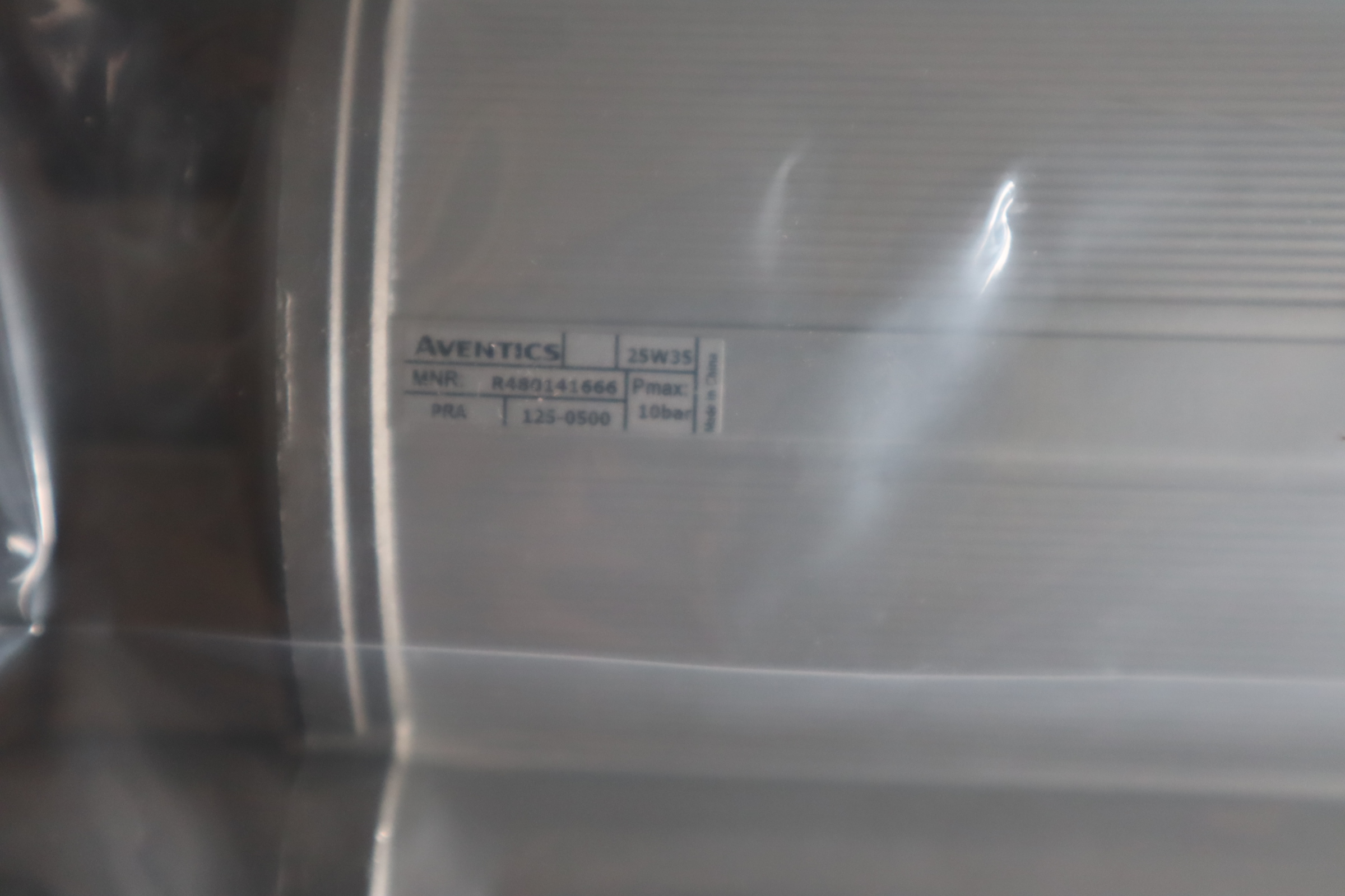 R480141666 PRA 125-0500 德国安沃驰AVENTICS气缸