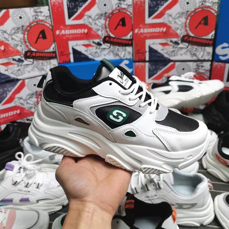 2022男女运动鞋库存地摊鞋断码处理鞋一手货源