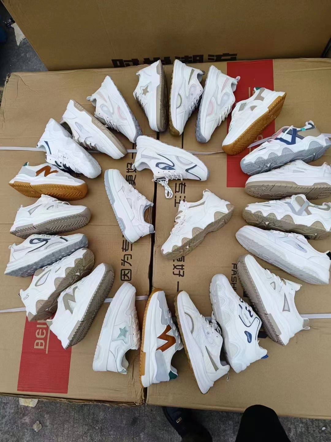 2024库存鞋轻便帆布鞋江湖夜市地摊鞋工厂处理鞋