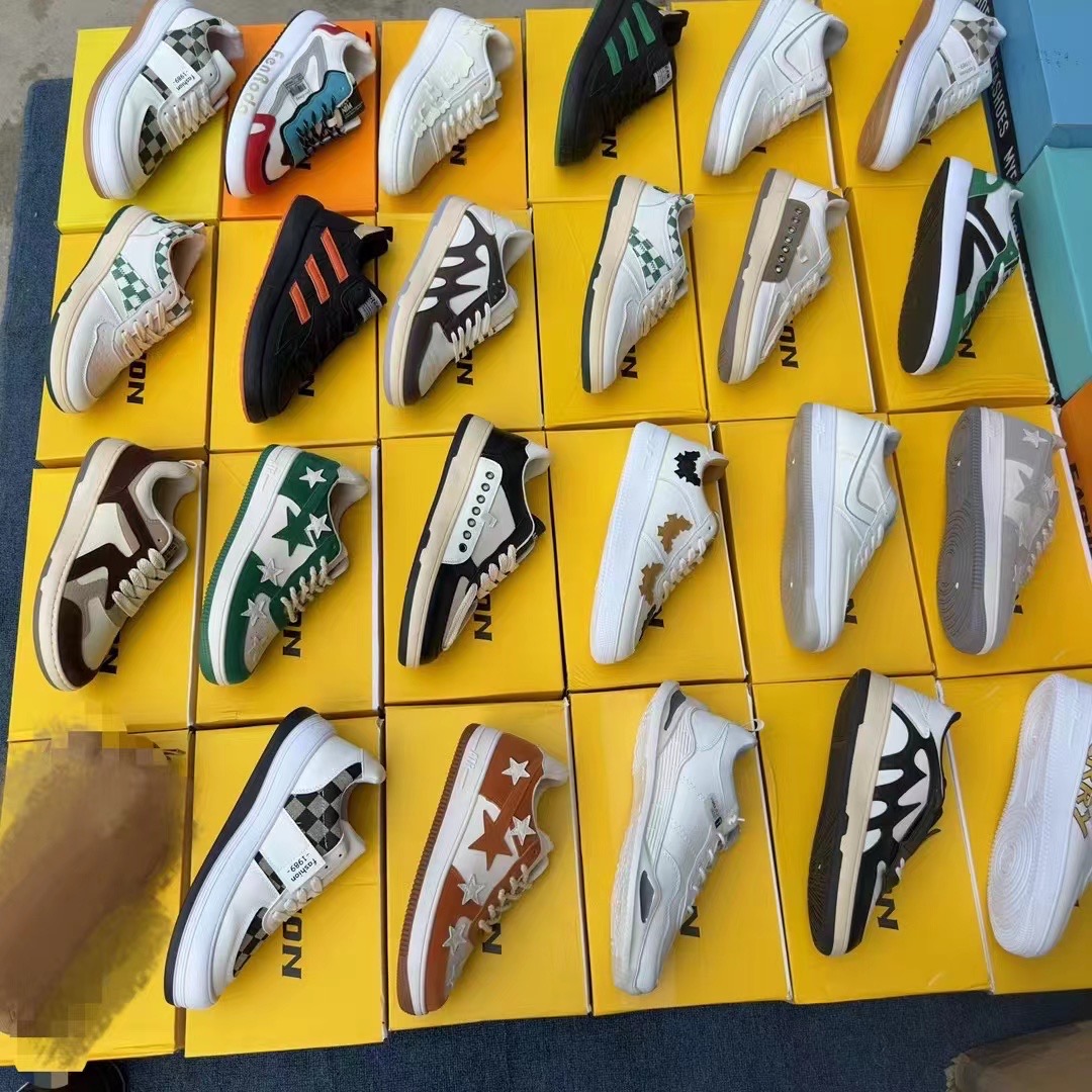 外贸2024新款运动鞋库存鞋韩版潮流百搭运动休闲鞋尾货鞋跑量批发