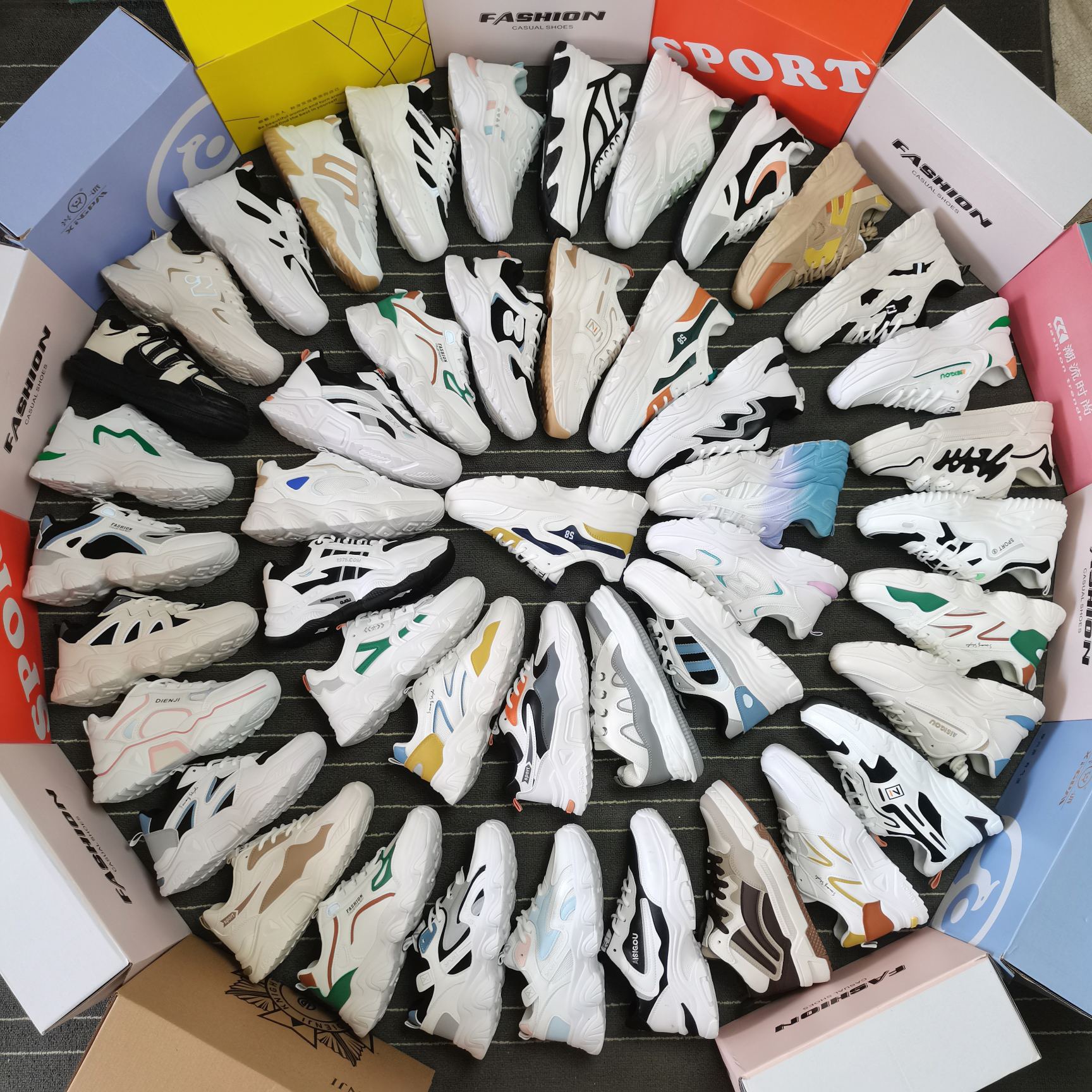 2024春夏秋冬四季通用运动鞋创业开店夜市跑步鞋批发