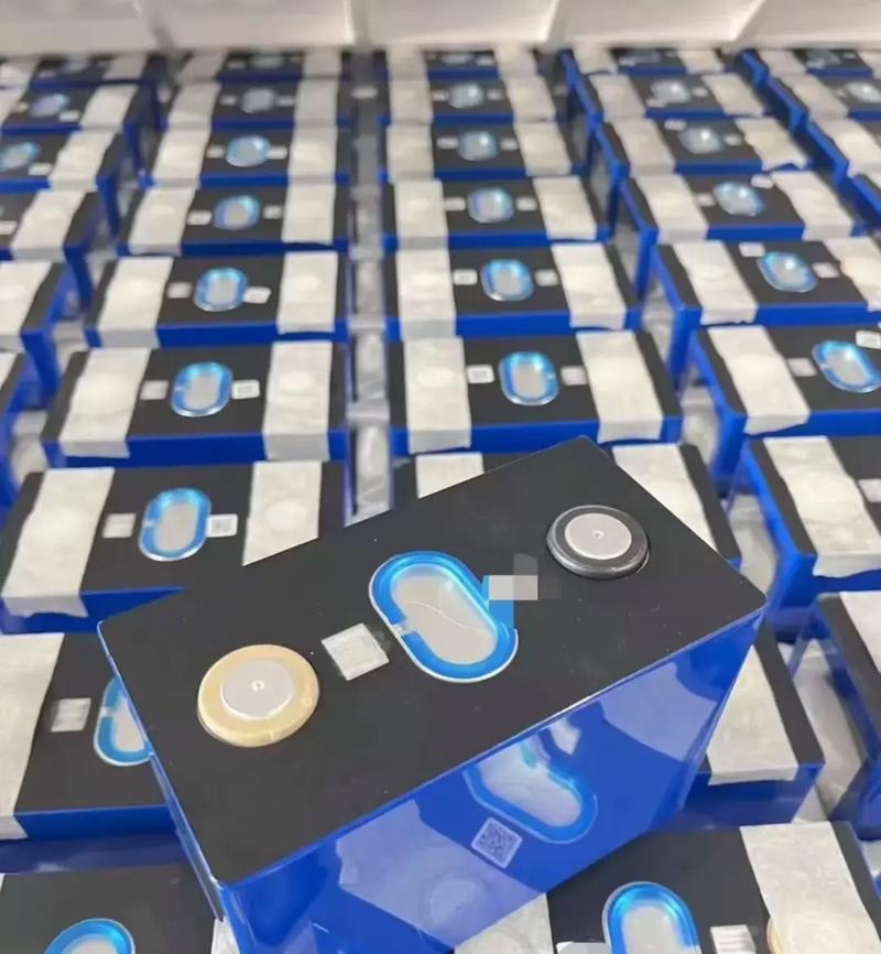 新旧磷酸铁锂电池回收 18650锂 电池全品类收购 上门洽谈合作 联系