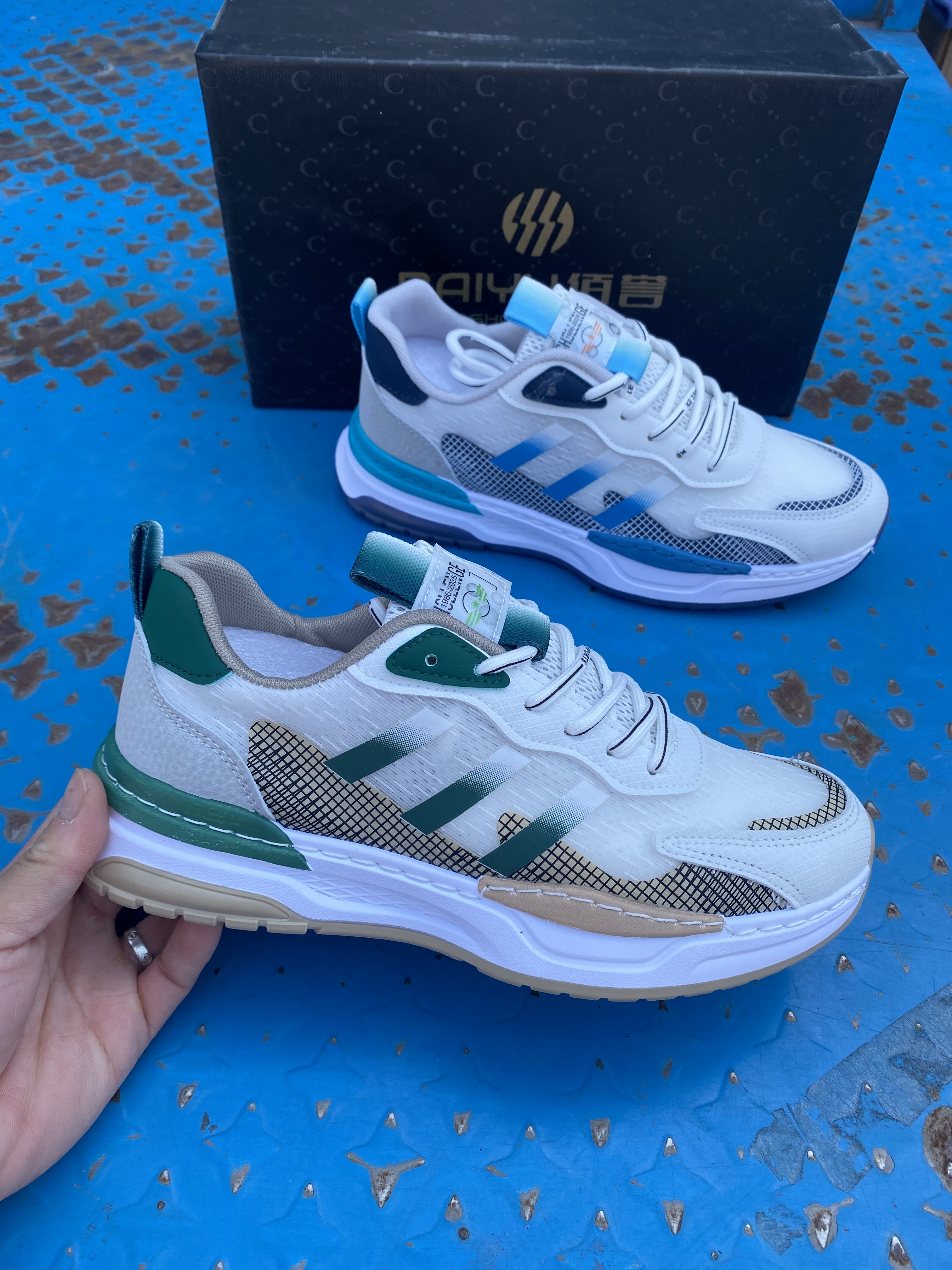 大量尾货休闲鞋库存地摊鞋库存鞋品牌库存一手货源5-20元