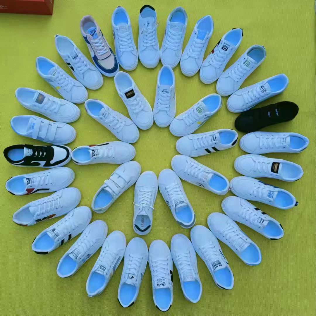 男女批发厂家开店鞋子品牌杂款库存鞋一手货源5-20元