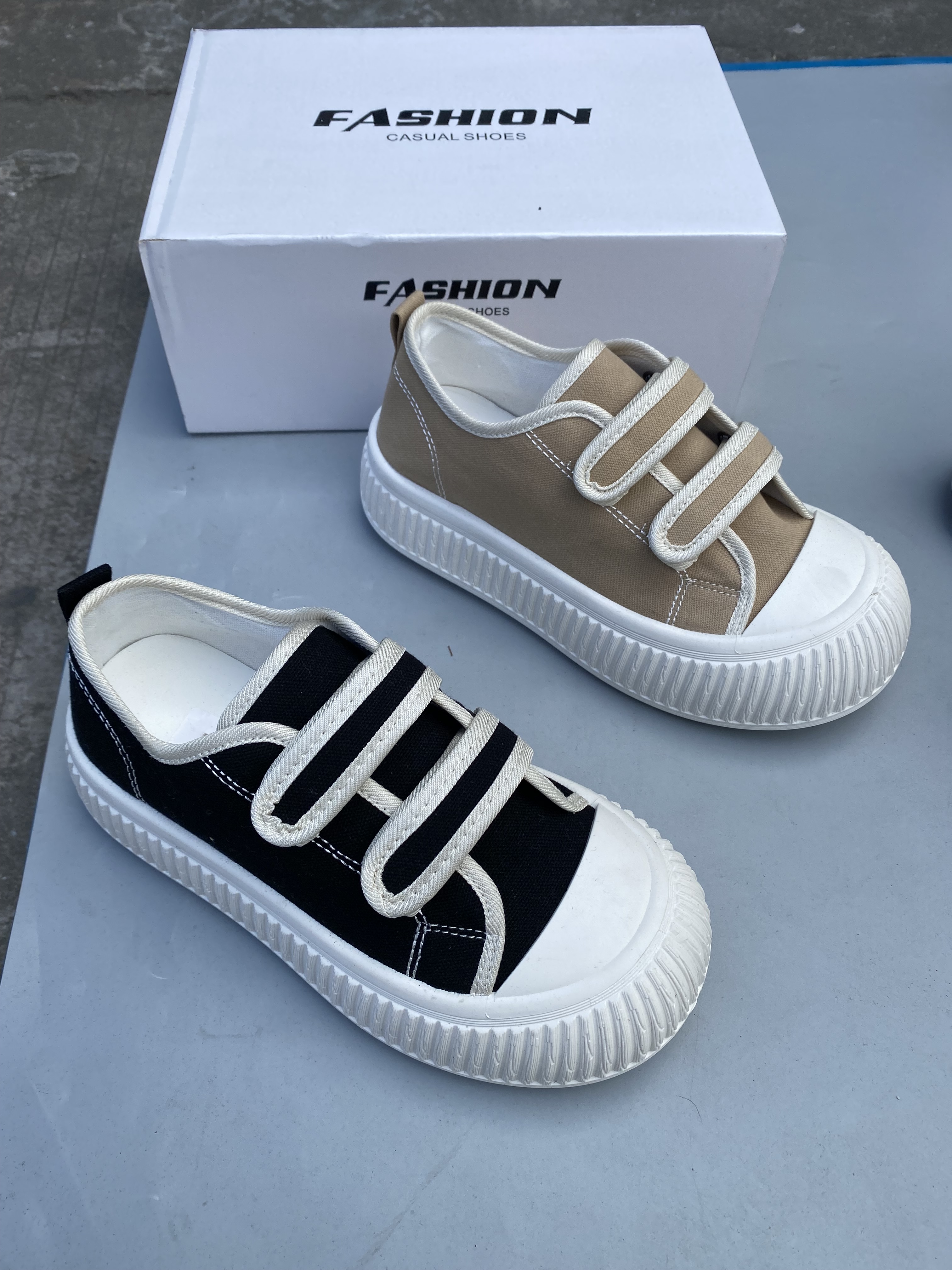 5元鞋子开店鞋子冷粘鞋品牌库存简约粗跟凉鞋