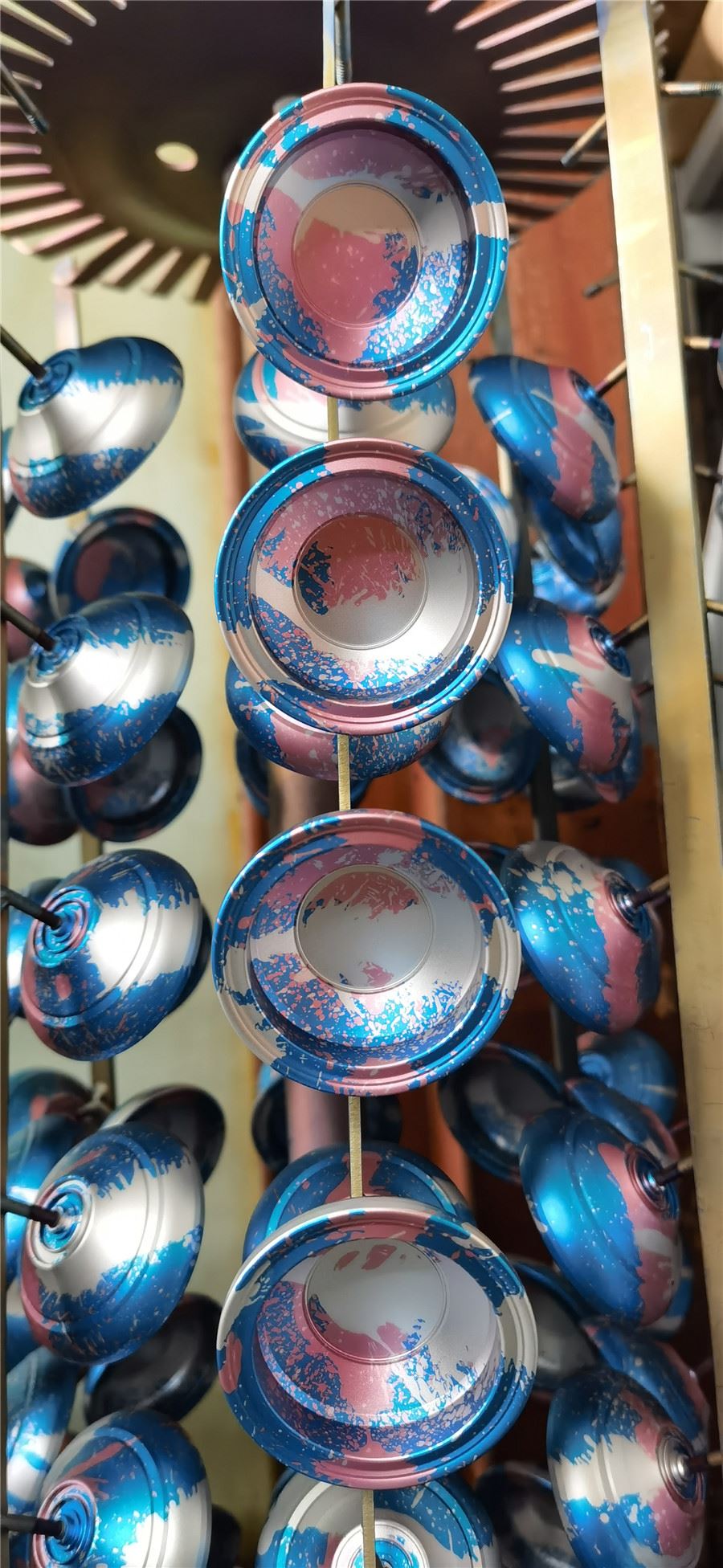 上海花色氧化采用ADC12压铸铝红色外壳锯切加工