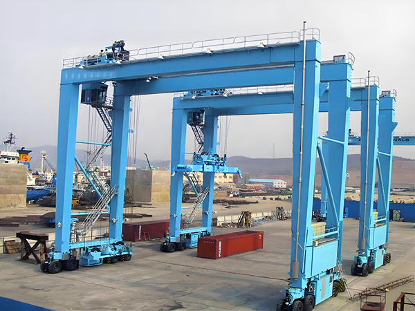 轮胎式集装箱龙门吊产品展示