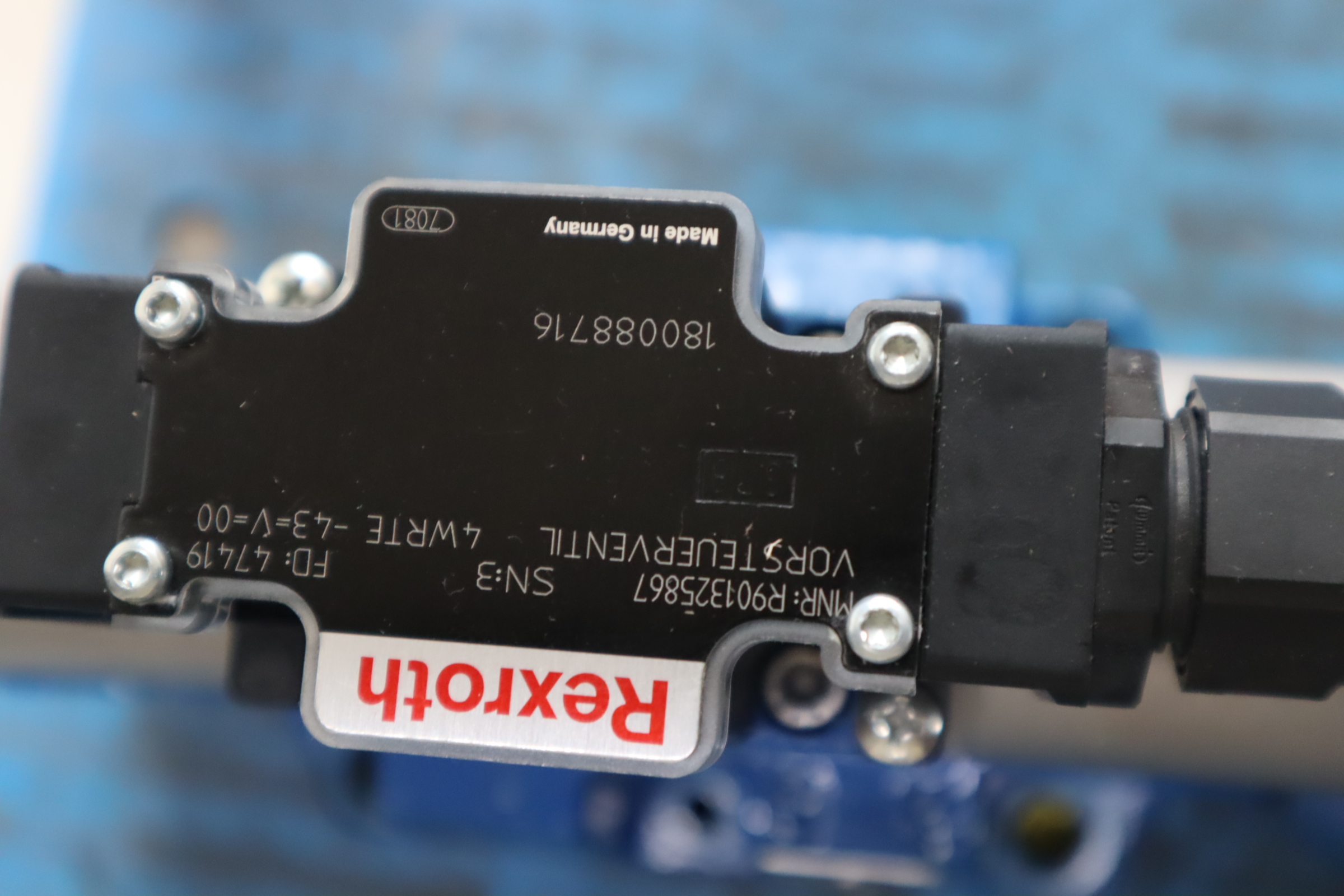 4WRTE16W8-200L-46/6EG24K31/F1V R901403250 力士乐REXROTH比例阀