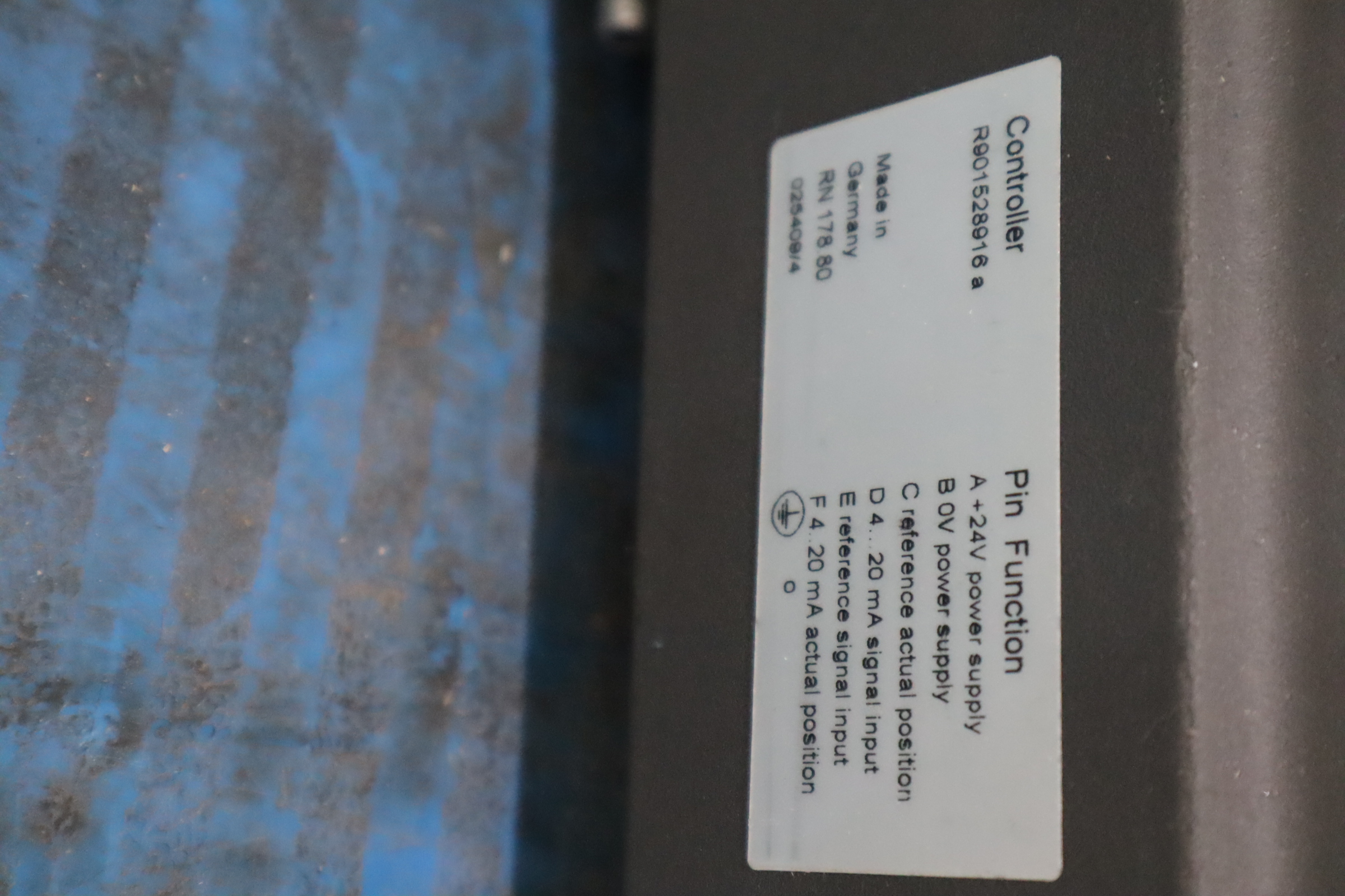 4WRTE16W8-200L-46/6EG24K31/F1V R901403250 力士乐REXROTH比例阀