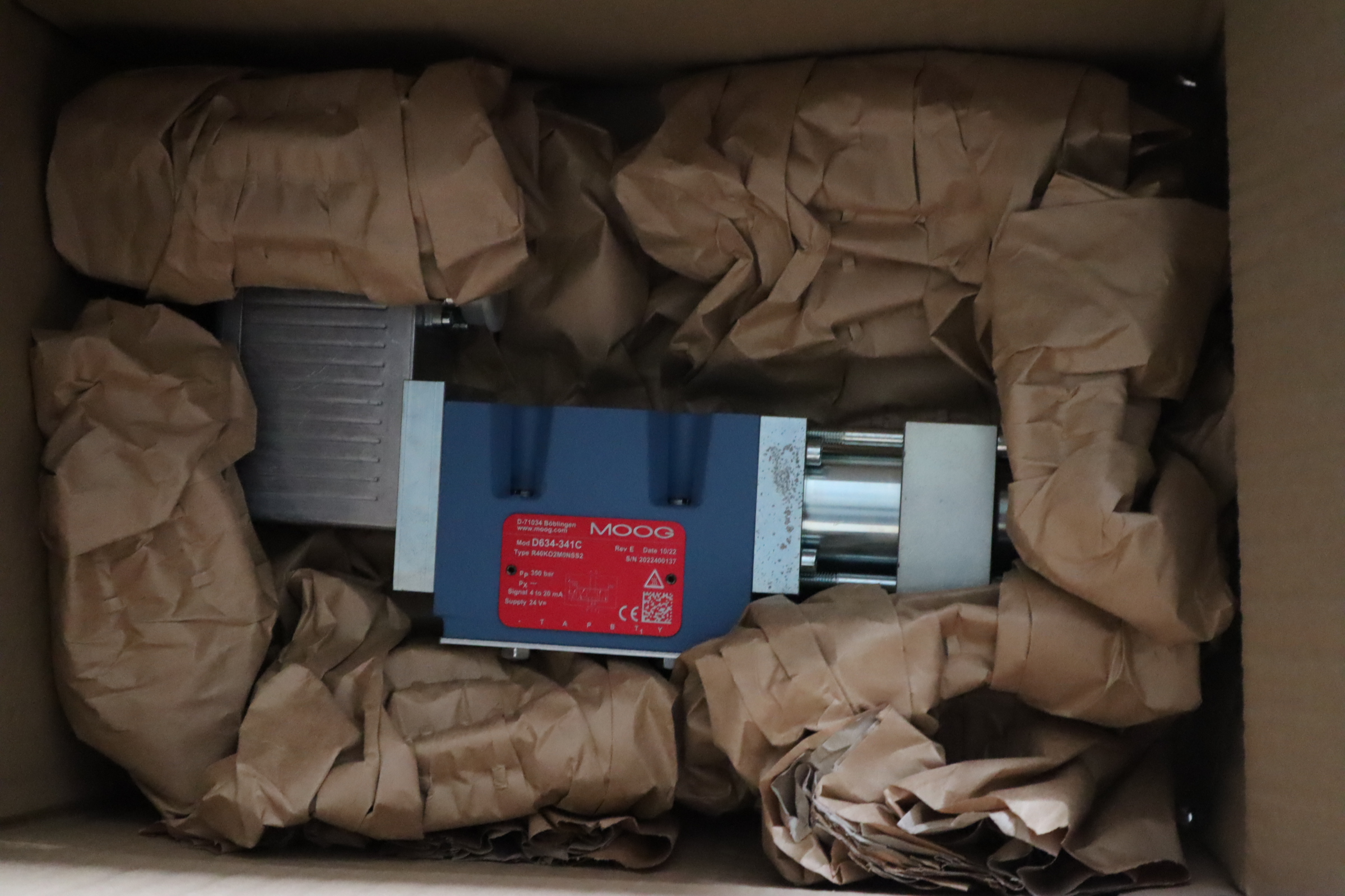 D634-341C R40KO2M0NSS2 美国穆格MOOG伺服阀