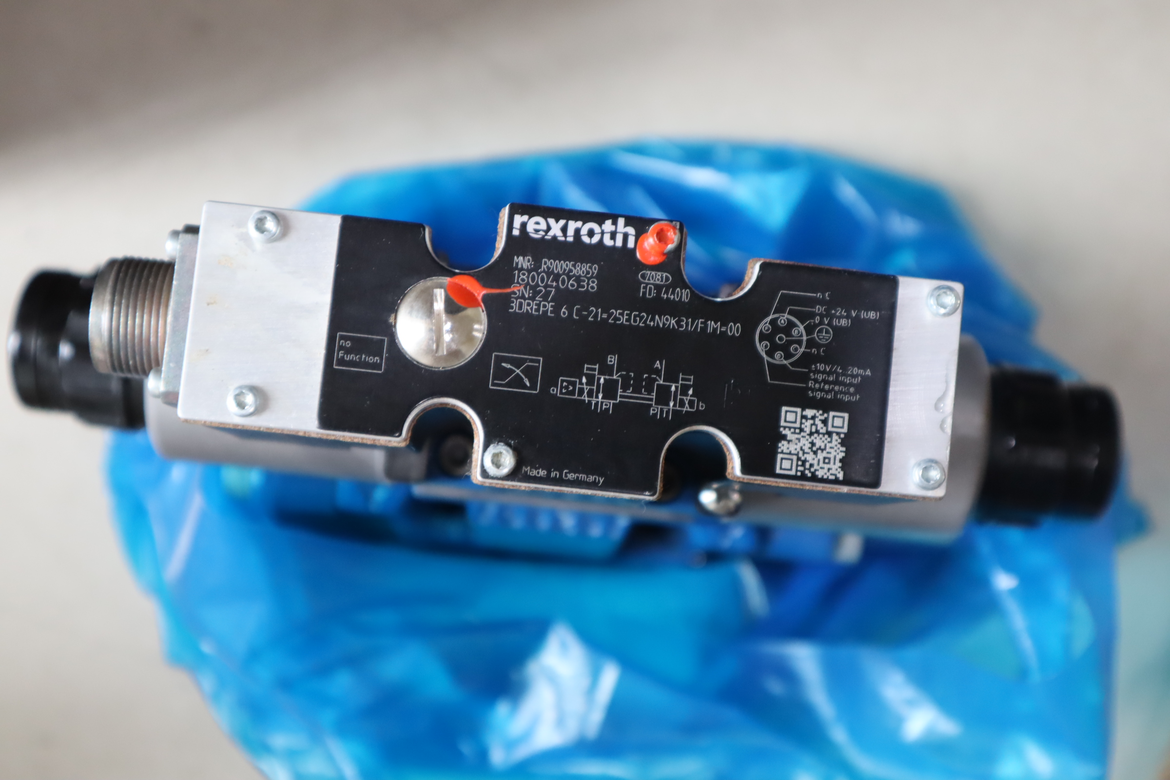 4WRZE10W8-50-73/6EG24N9ETK31/F1D3M R900751933 REXROTH力士乐阀