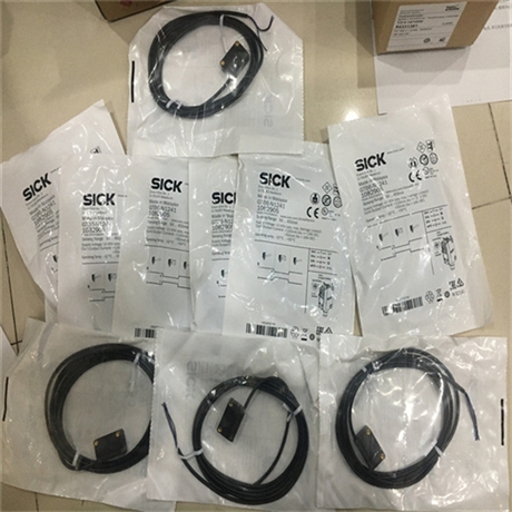SICK施克PL10F镜反射式光电传感器5311210