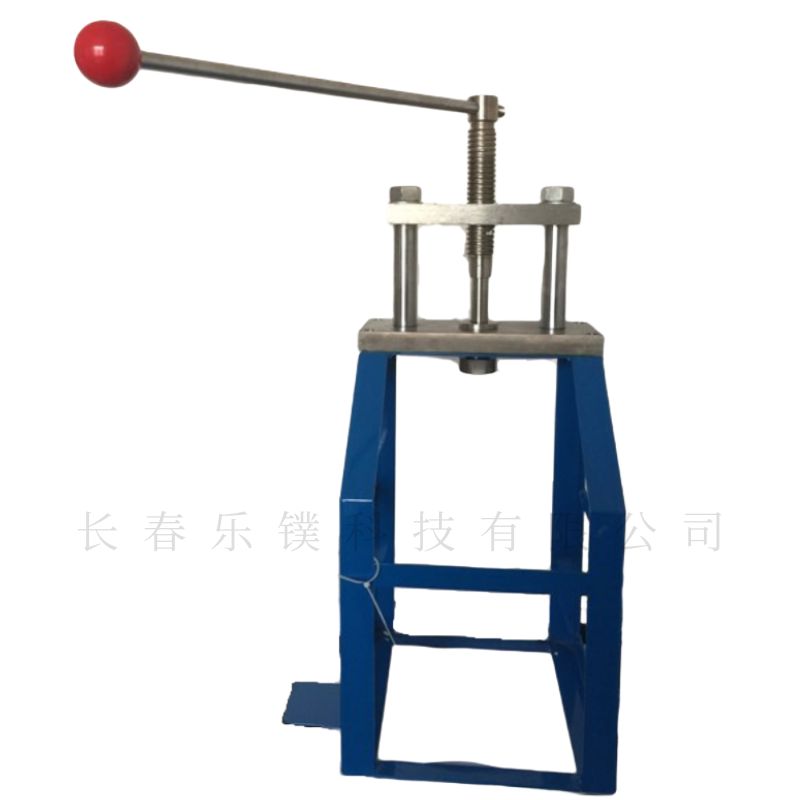 手动压钠机 型号LP-294 对钠块进行无水无氧挤压成丝条