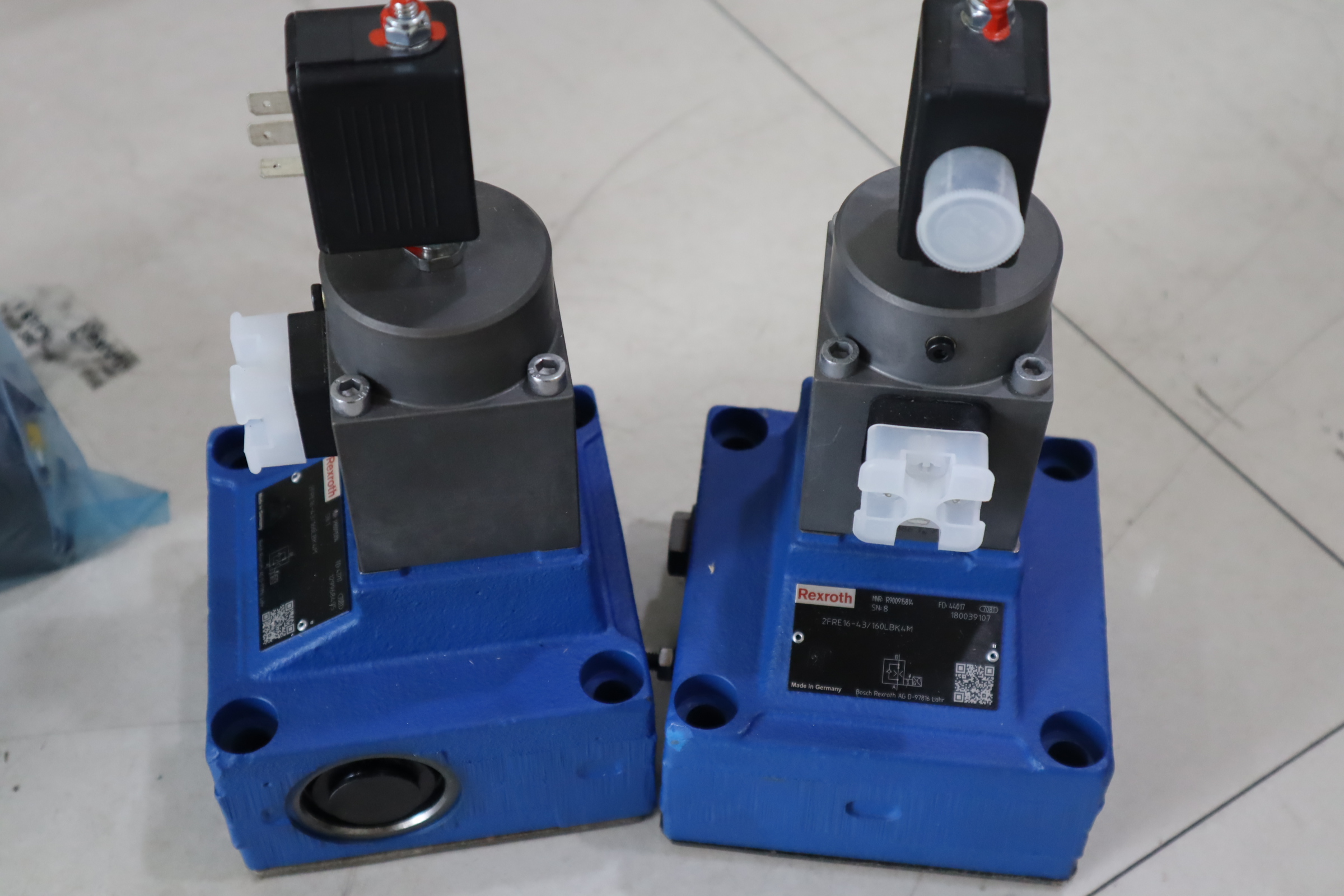 2FRE16-43/160LBK4M R900915814 德国力士乐REXROTH比例流量阀