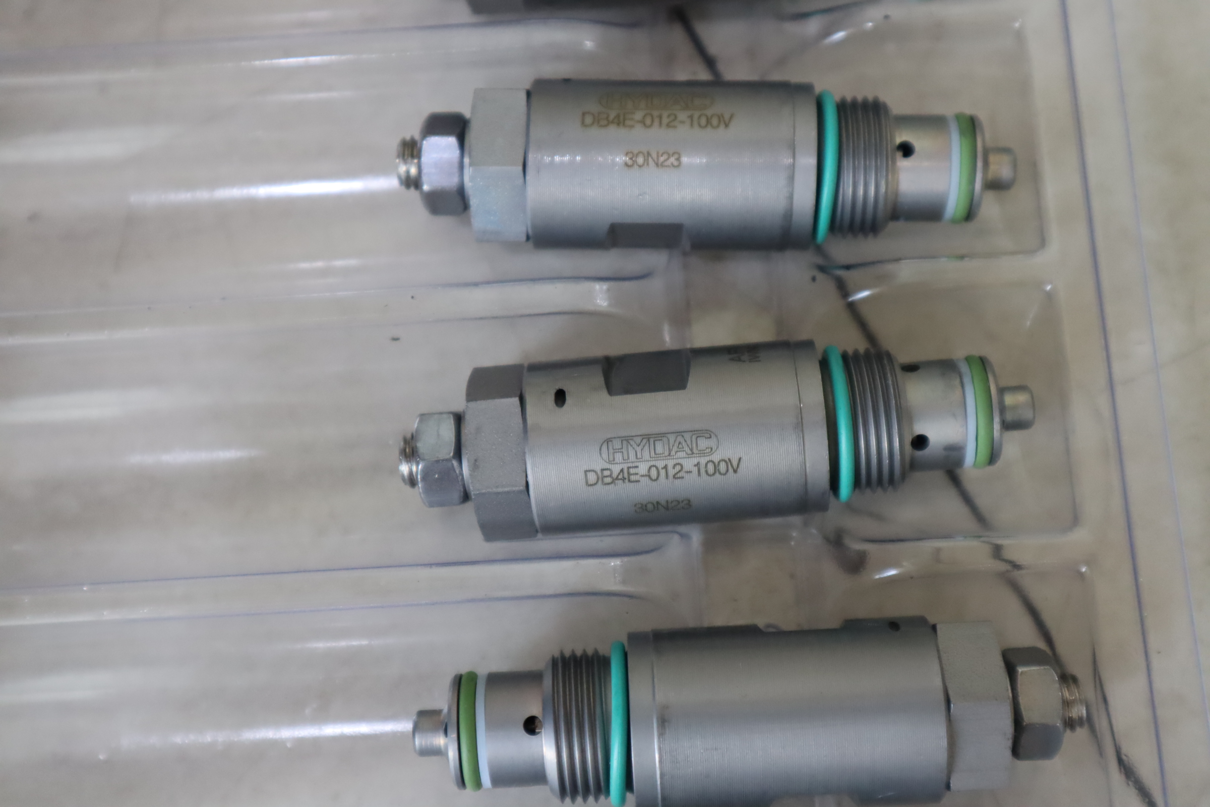 DB4E-012-100V 德国贺德克HYDAC插装阀