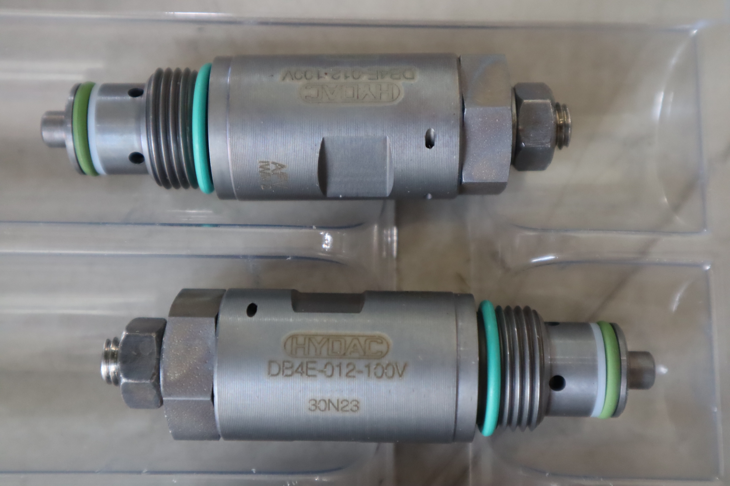 DB4E-012-100V 德国贺德克HYDAC插装阀