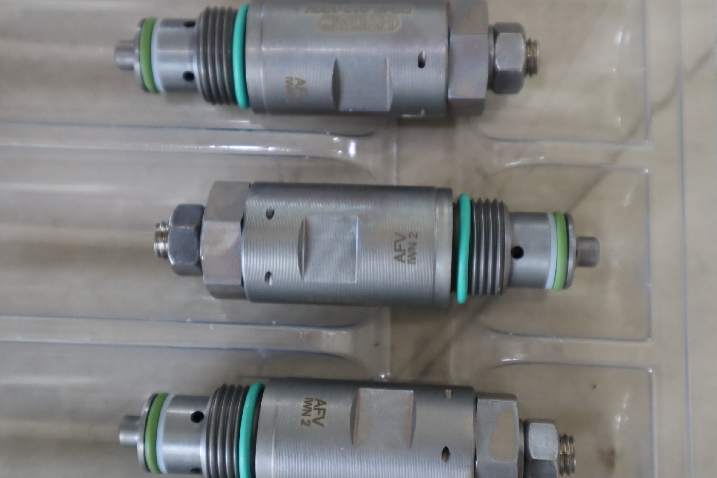 DB4E-012-100V 德国贺德克HYDAC插装阀