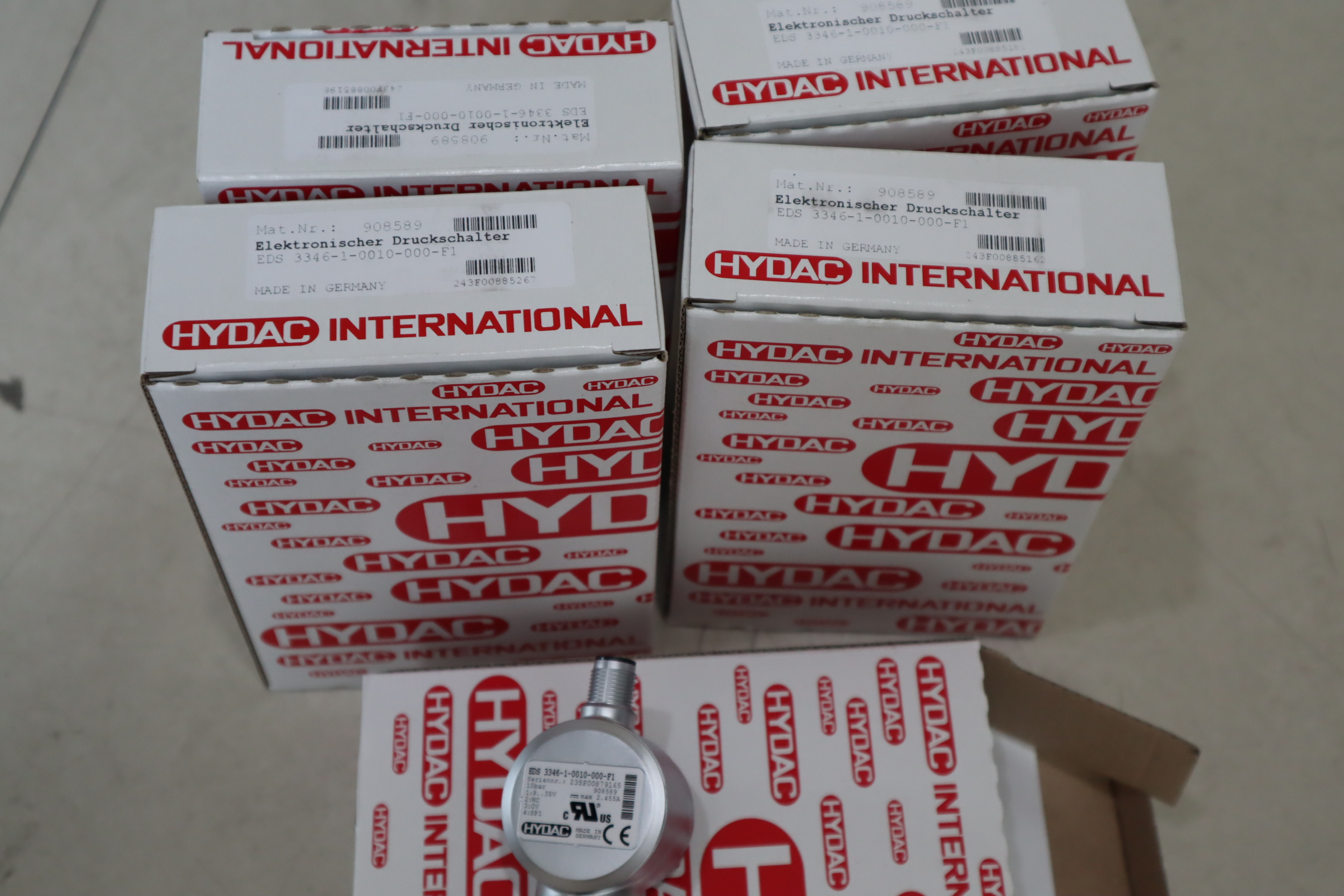 EDS3346-1-0010-000-F1 908589 德国贺德克HYDAC压力温度传感器