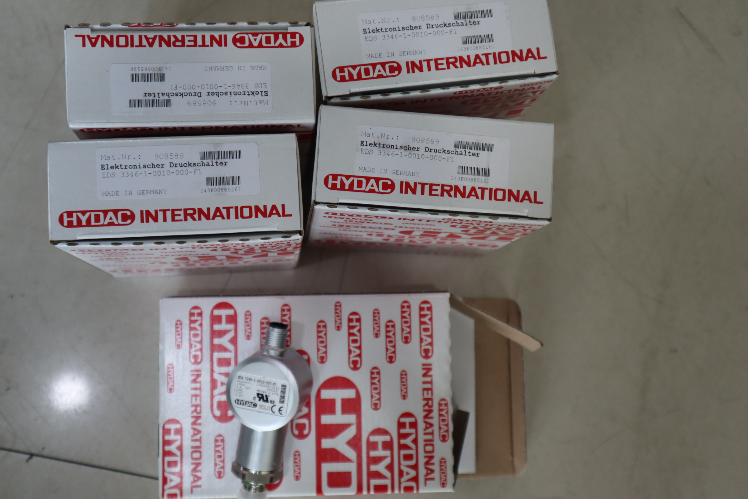 EDS3346-1-0010-000-F1 908589 德国贺德克HYDAC压力温度传感器