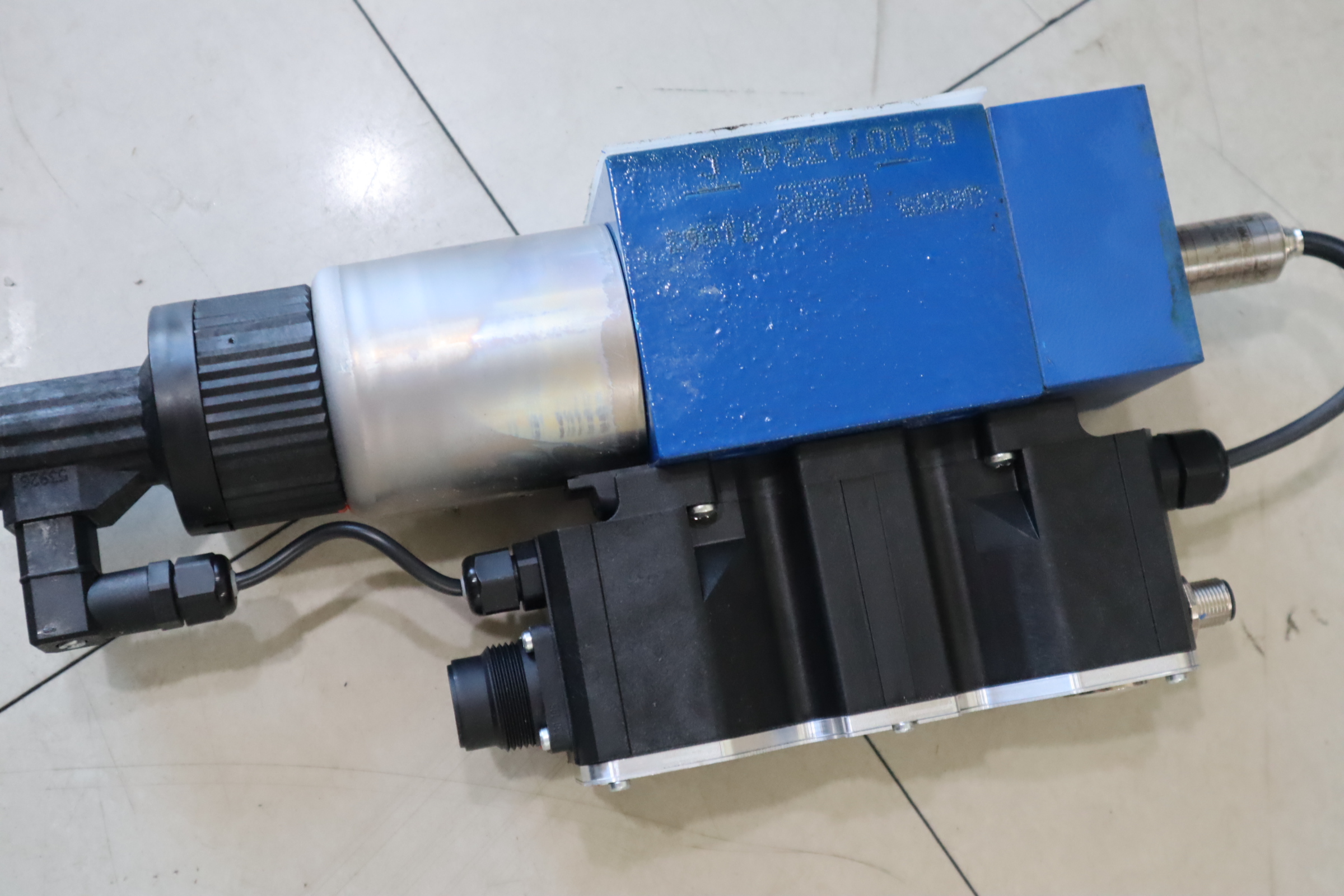 STW0196-13/1V5-24CF6 R900705778 德国力士乐REXROTH比例阀