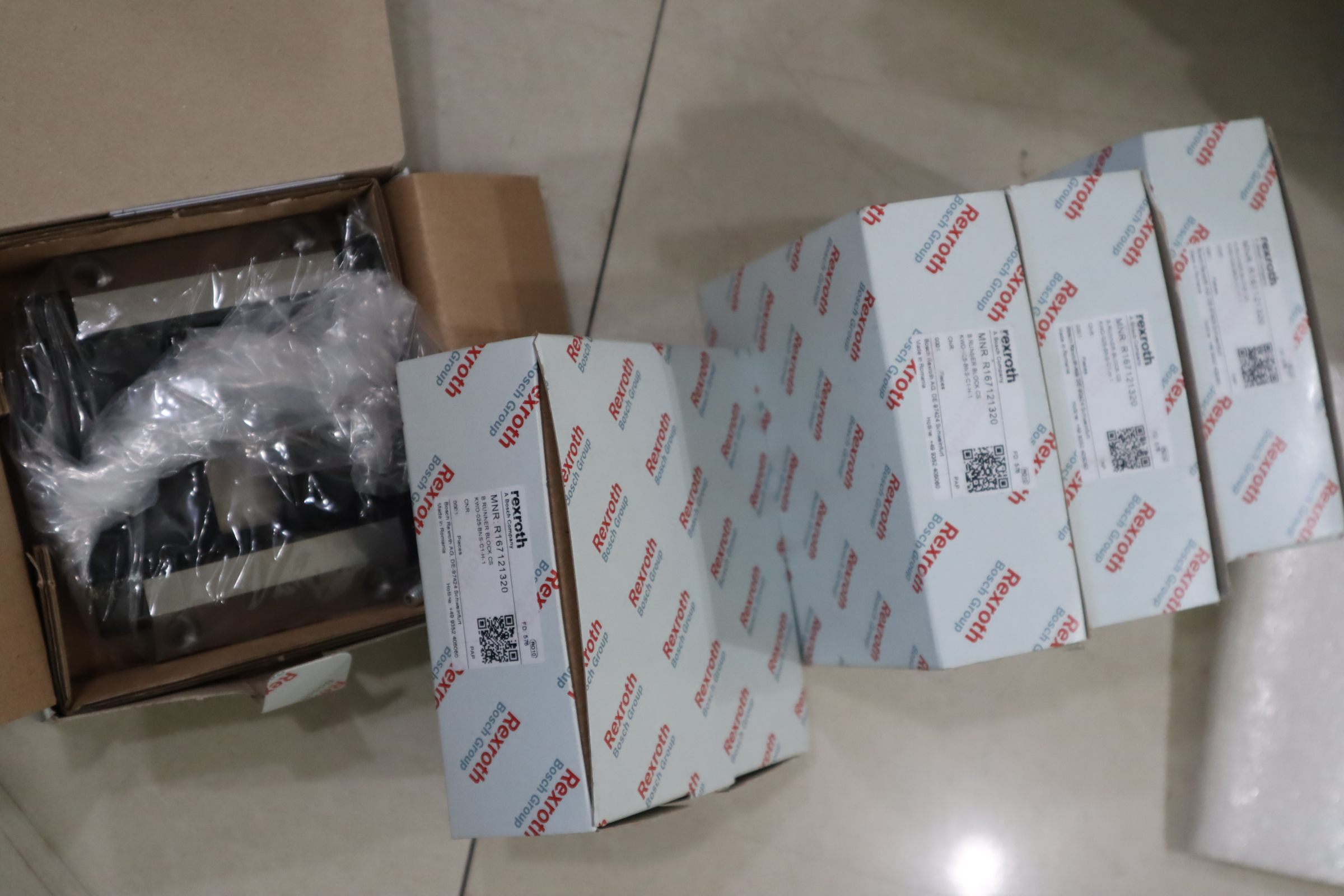 R167121320 KWD-025-BNS-C1-H-1 德国力士乐REXROTH滑块