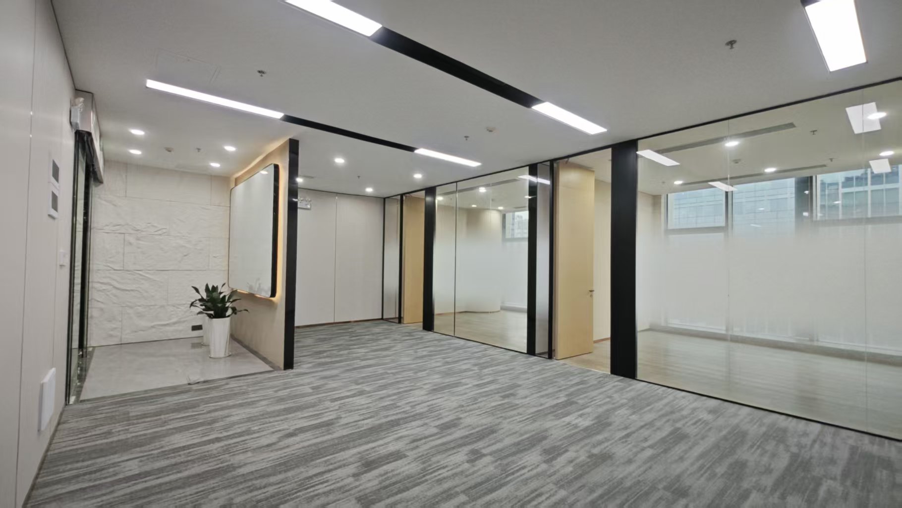 勤誠達大廈～5號線洪浪北A口 面積靈活組合   ??配全套家私出租 視頻