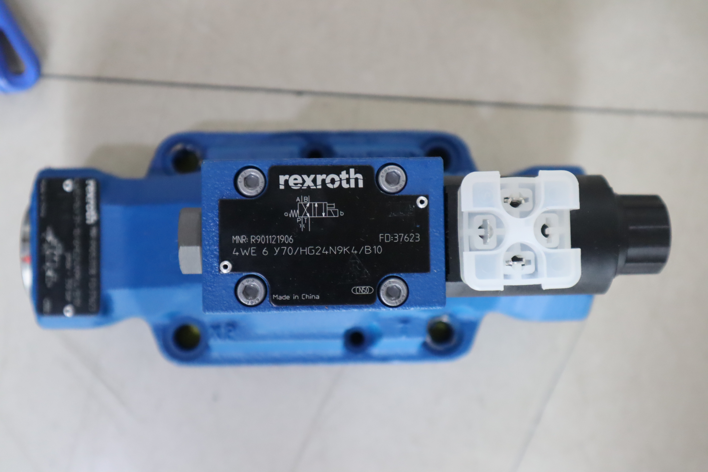 4WEH16Y31-10/6HG24N9K4/B10 R901531138 德国力士乐REXROTH电液阀