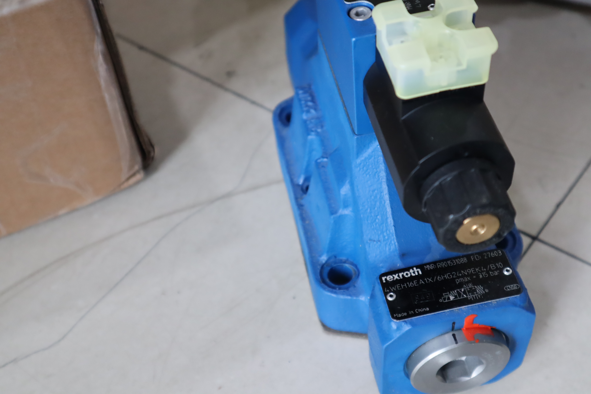 4WEH16EA1X/6HG24N9EK4/B10 R901531088 德国力士乐REXROTH电液阀