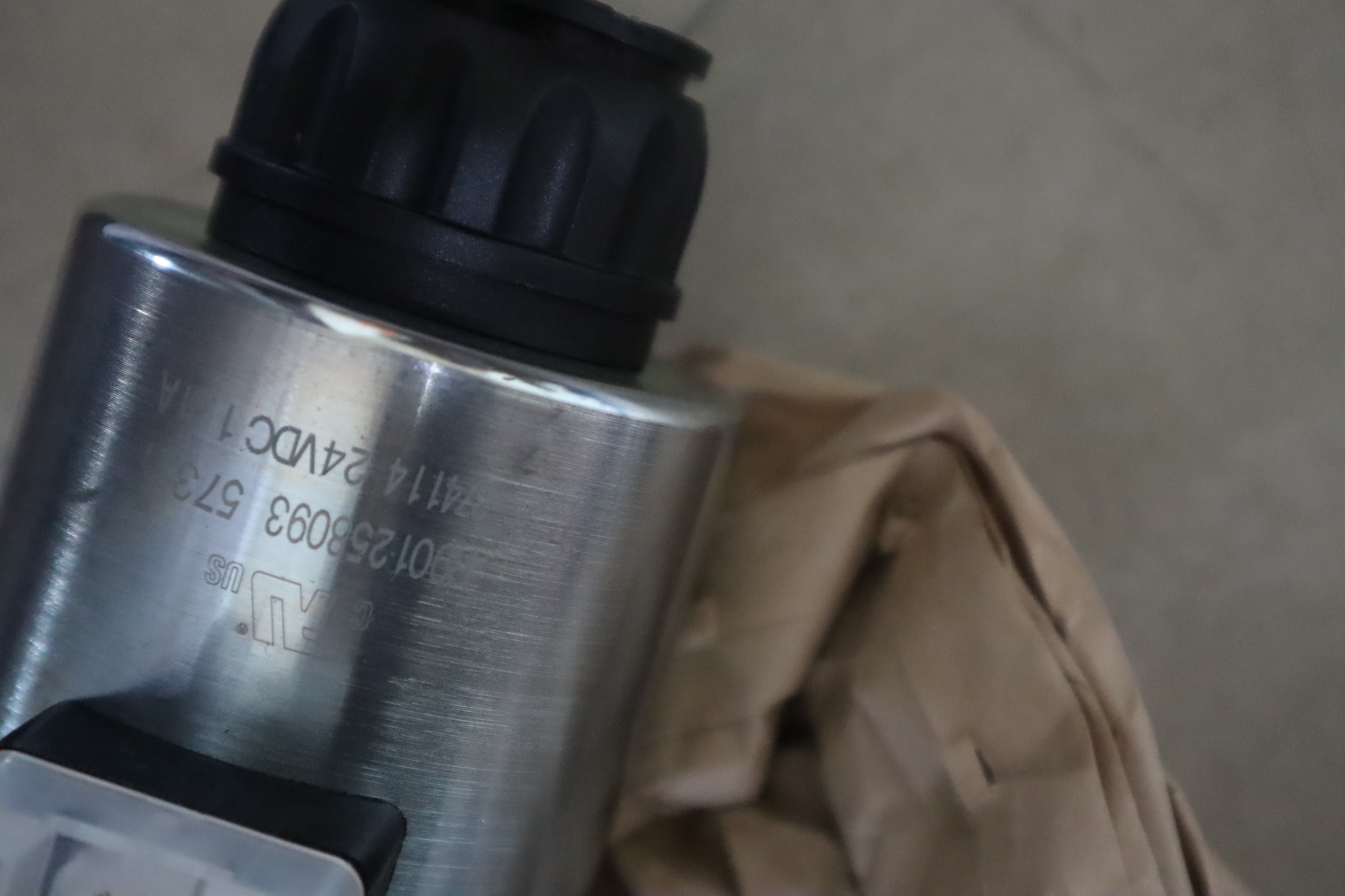 4WE10H73-5X/EG24N9K4/A12M R901344561 德国力士乐REXROTH电磁阀