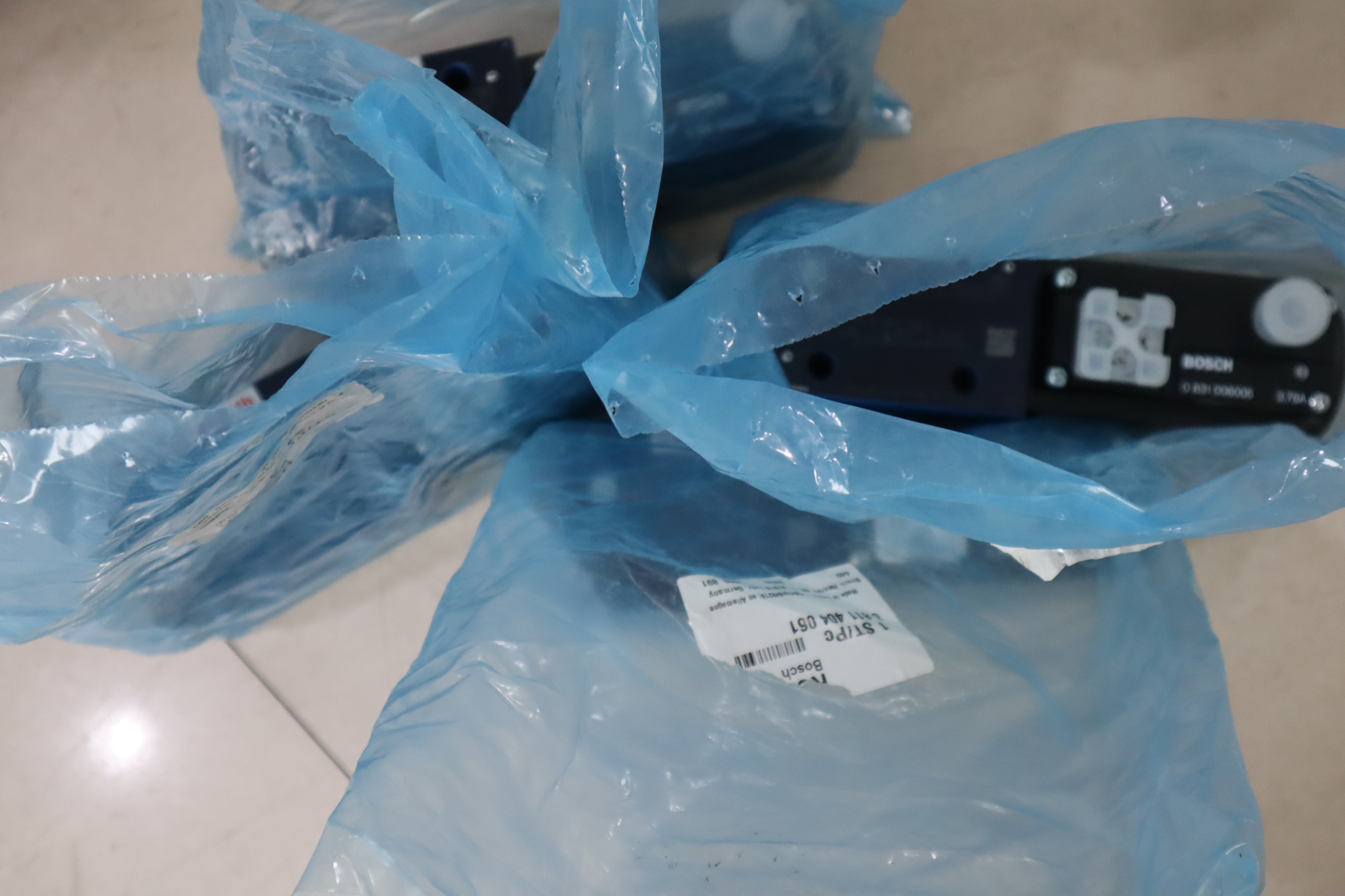 4WRPH10C4B100L-2X/G24Z4/M 0811404061 德国力士乐REXROTH比例阀