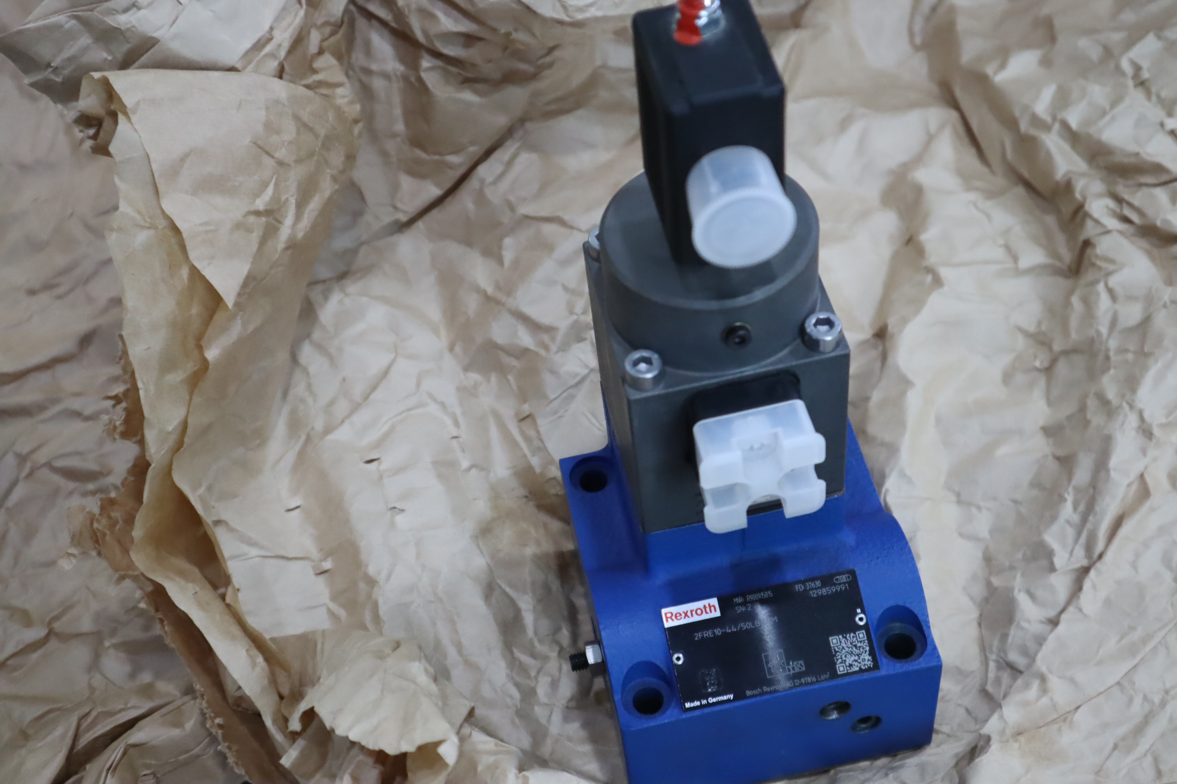 2FRE10-44/50LBK4M R900915815 2FRE10-4X/50LBK4M 力士乐REXROTH