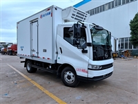 比亚迪4.2米混动冷藏车 油电肉钩冷链车厂家