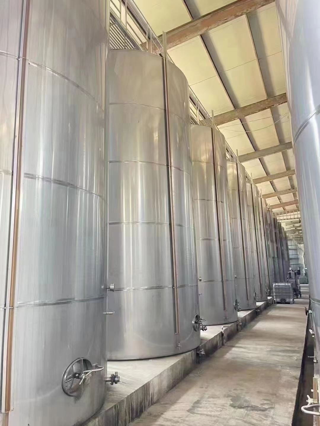 本厂供应 支持定制 304 316L 2205 液体存储设备 二手防腐储罐