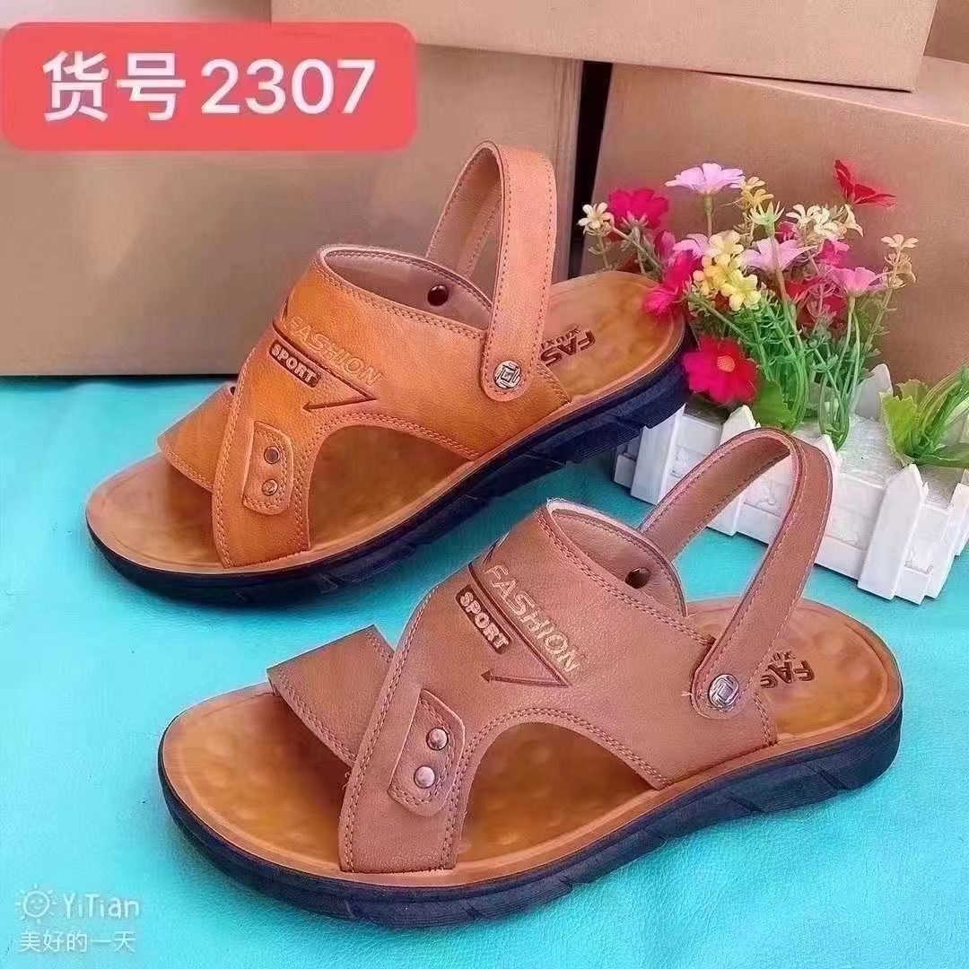 男女鞋批发夏季休闲沙滩凉鞋地摊库存鞋外贸 赶集地摊鞋货源