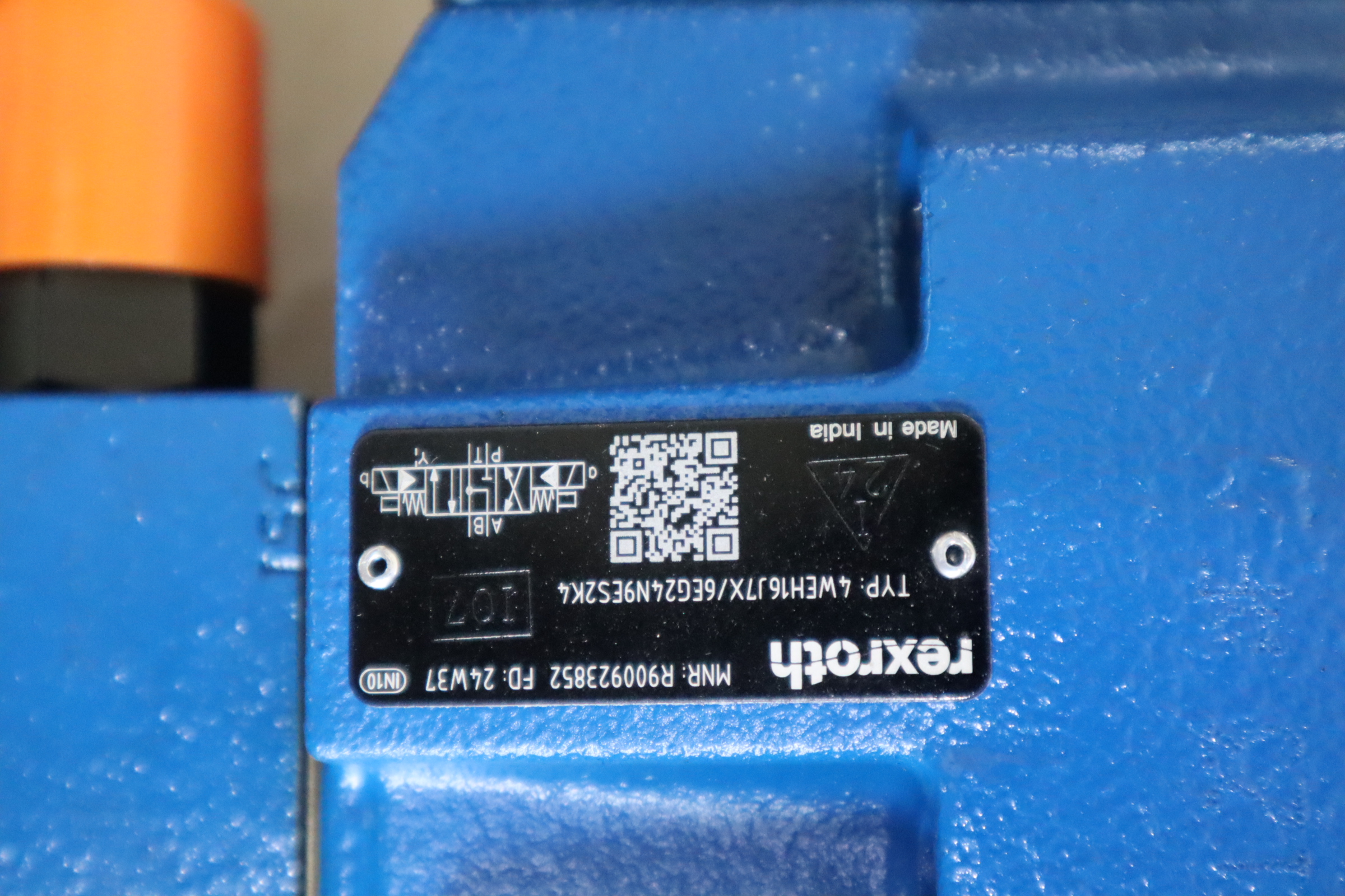 4WEH16J7X/6EG24N9ES2K4 R900923852 德国力士乐REXROTH电液阀