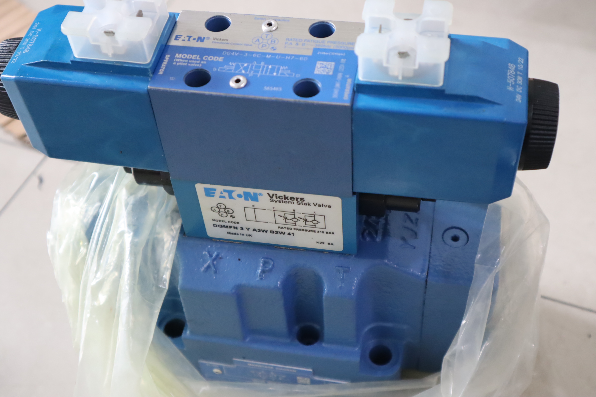 DG4V 3 6C M U H7 60 DGMFN 3 Y A2W B2W 41 威格士VICKERS阀门