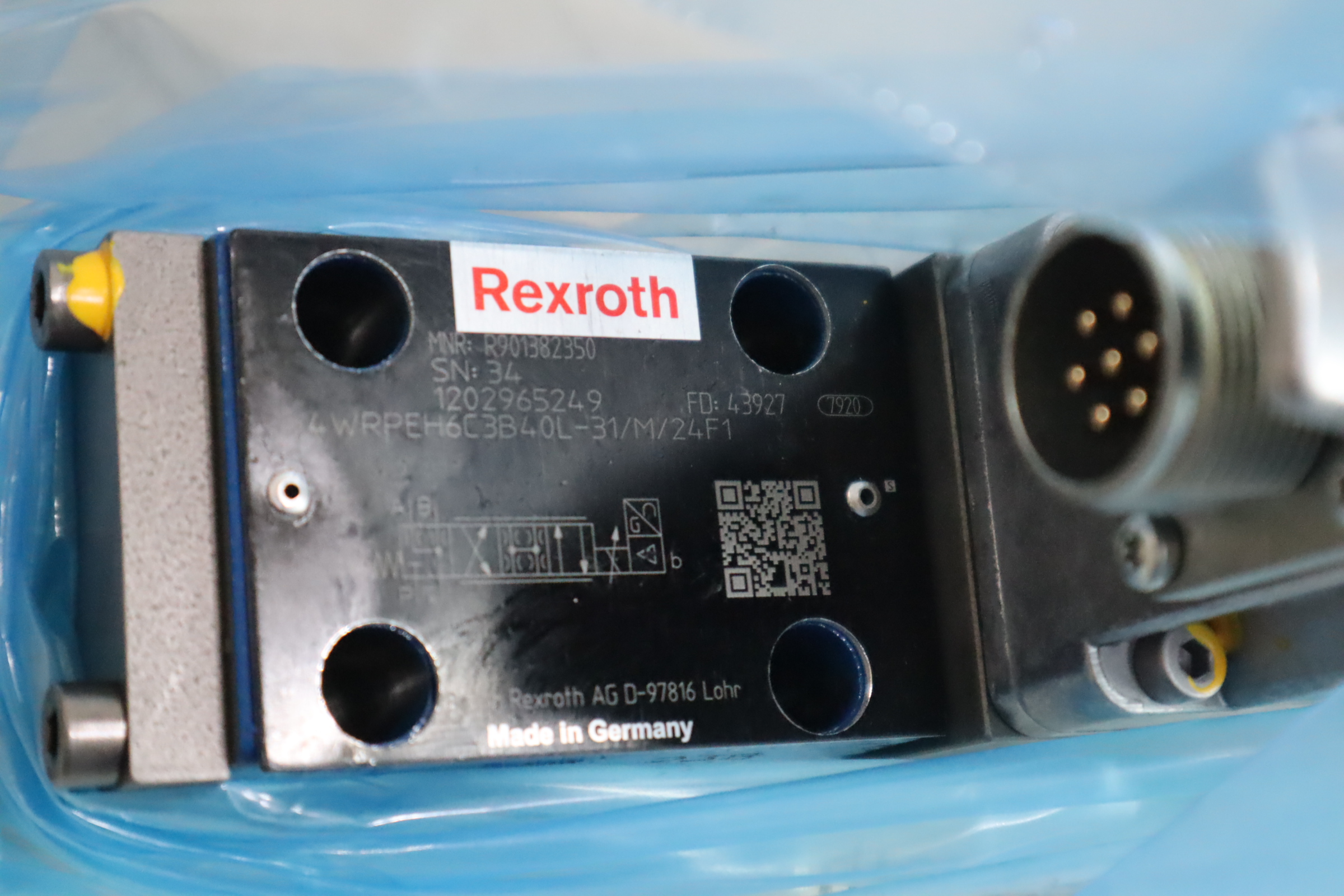 4WRPEH6C3B40L-31/M/24F1 R901382350 力士乐REXROTH比例阀