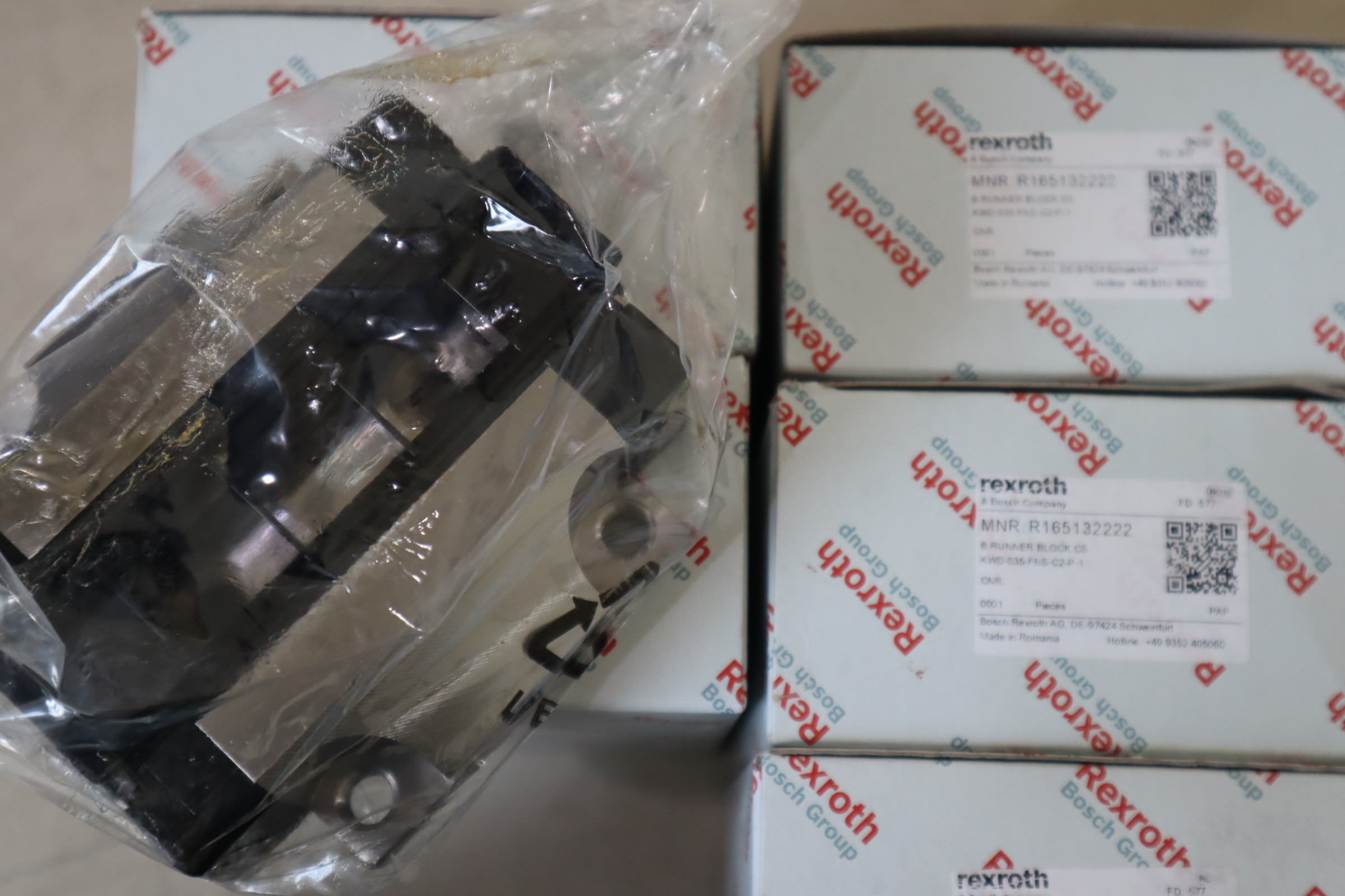 R165132222 KWD-035-FNS-C2-P-1 德国力士乐REXROTH滑块