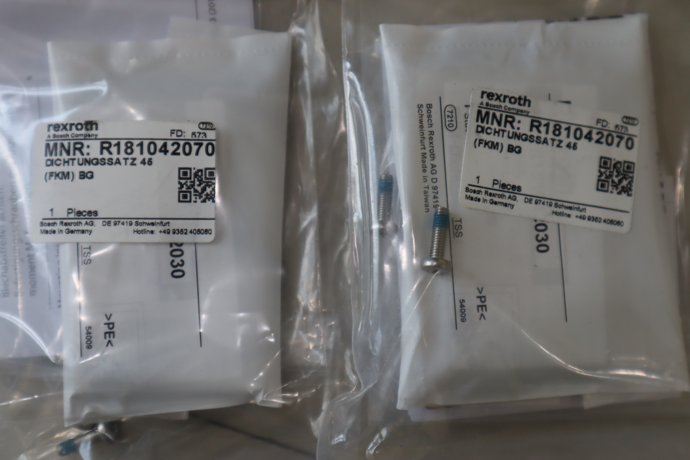 R181042070 R182041030 R181042030 德国力士乐REXROTH线性元件