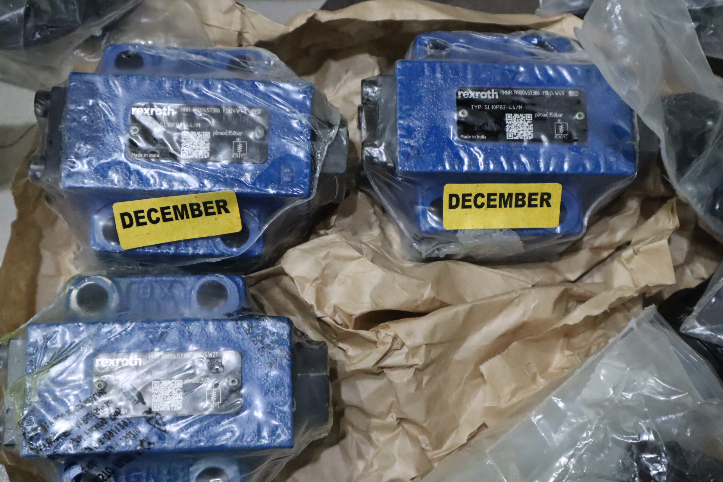 SL10PB2-44/M R900457386 SL10PB2-4X/M SL10PB2-43/M 力士乐