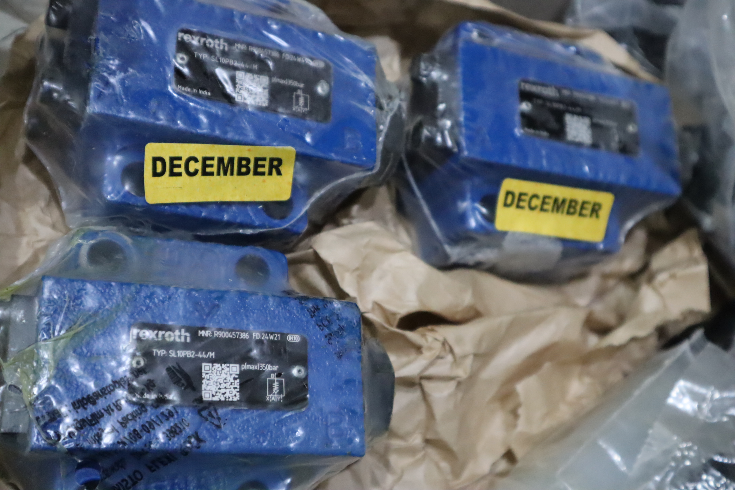 SL10PB2-44/M R900457386 SL10PB2-4X/M SL10PB2-43/M 力士乐