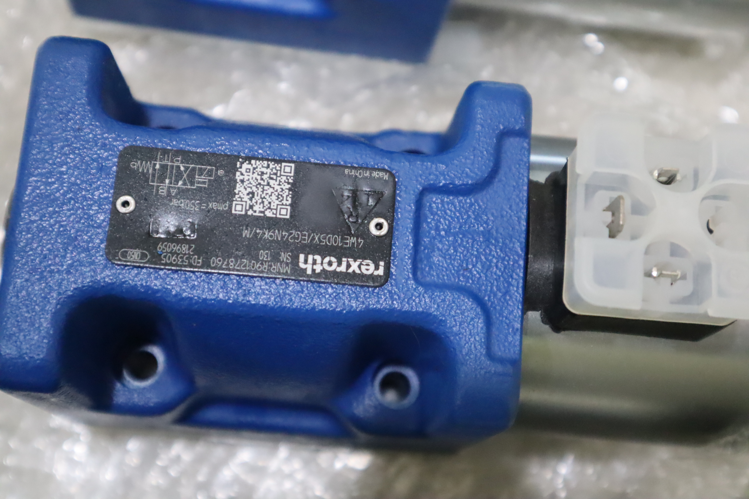 4WE10D5X/HG24N9K4/M R901391200 力士乐REXROTH电磁阀